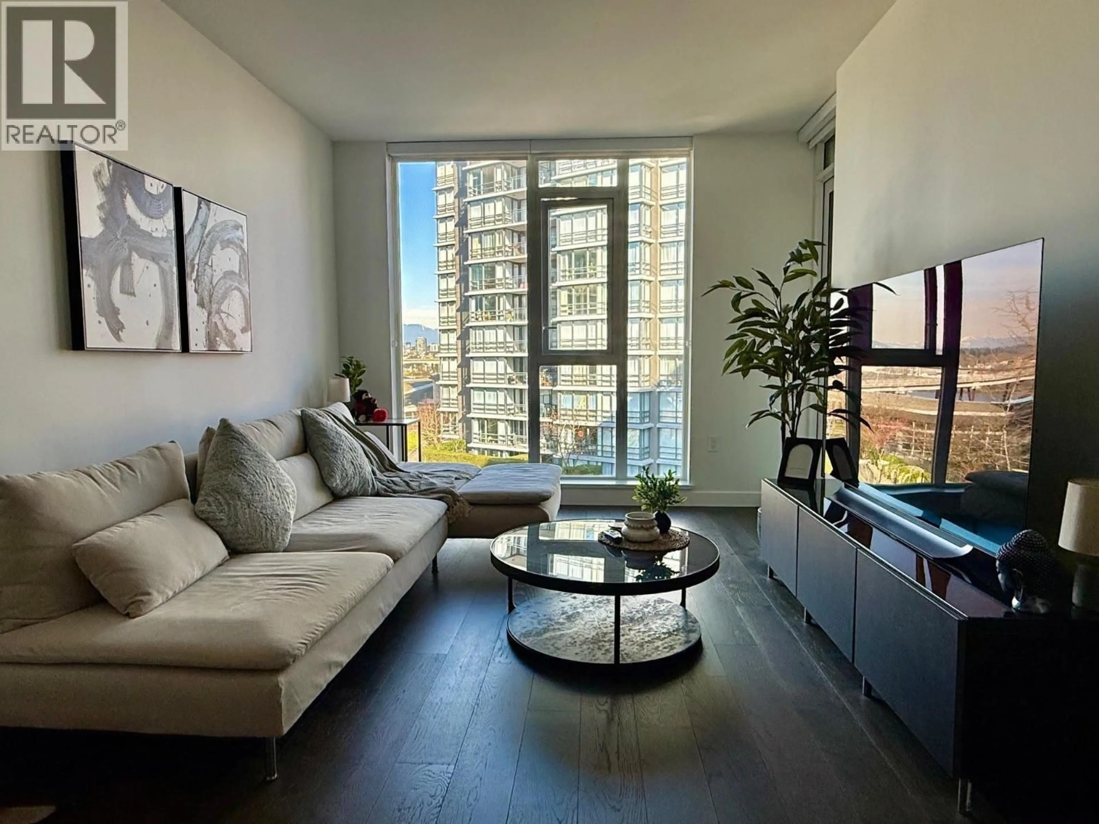 Living room with furniture, unknown for 807 - 3280 CORVETTE WAY, Richmond British Columbia V6X0T9