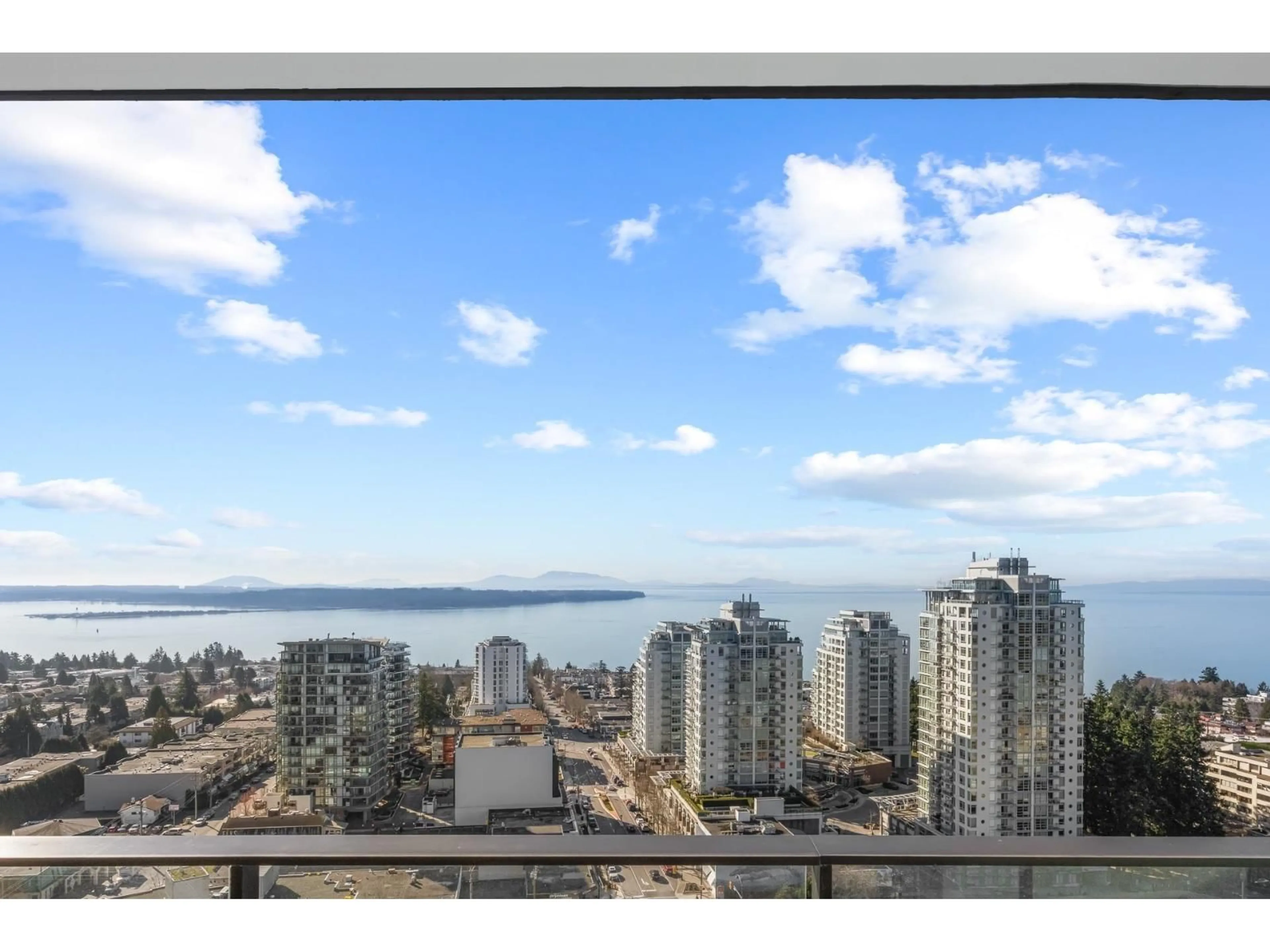 Unknown for 2104 - 1588 JOHNSTON ROAD, Surrey British Columbia V4B0C5