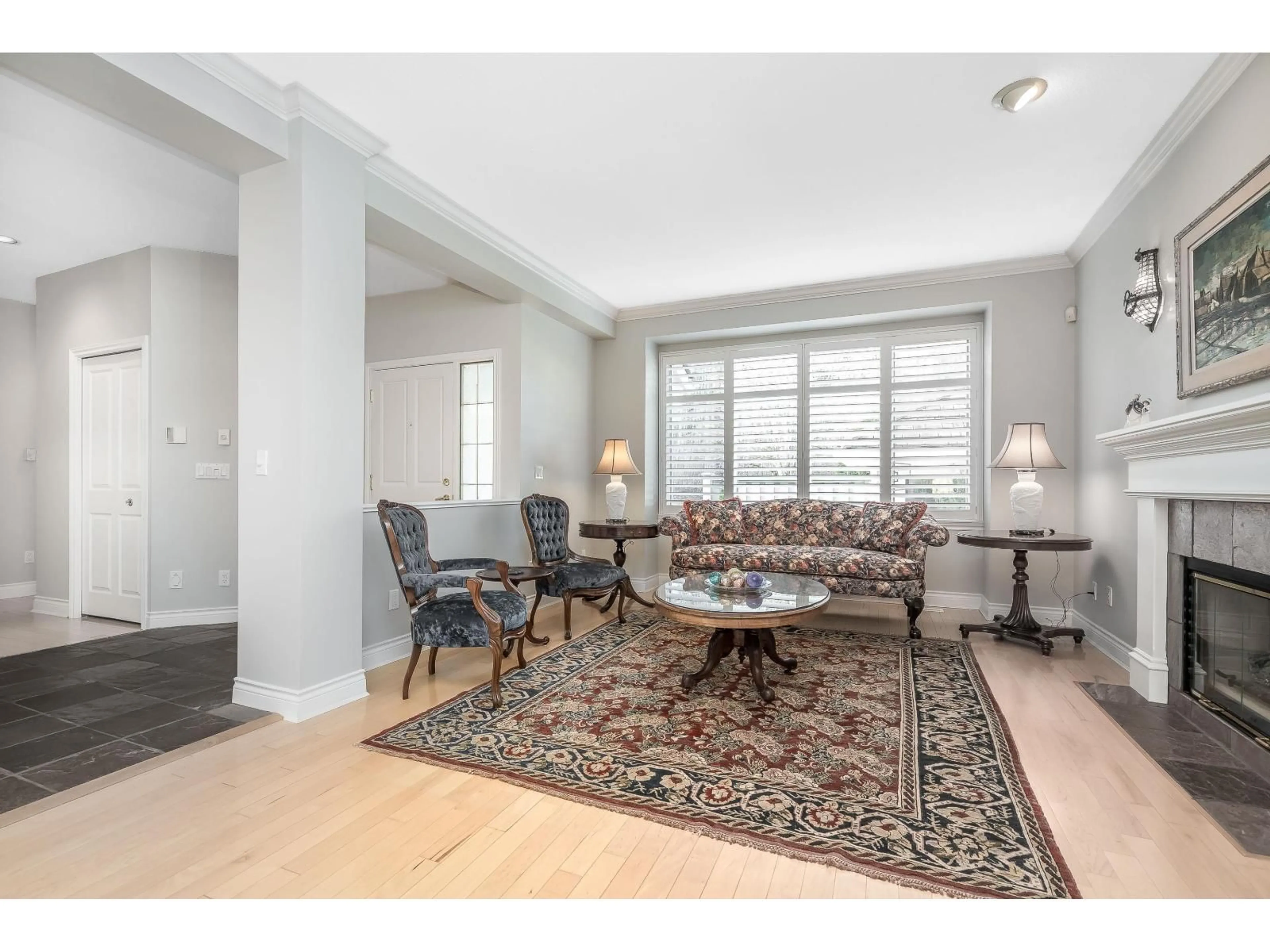 Living room with furniture, unknown for 31 - 3355 MORGAN CREEK WAY, Surrey British Columbia V3Z0J9