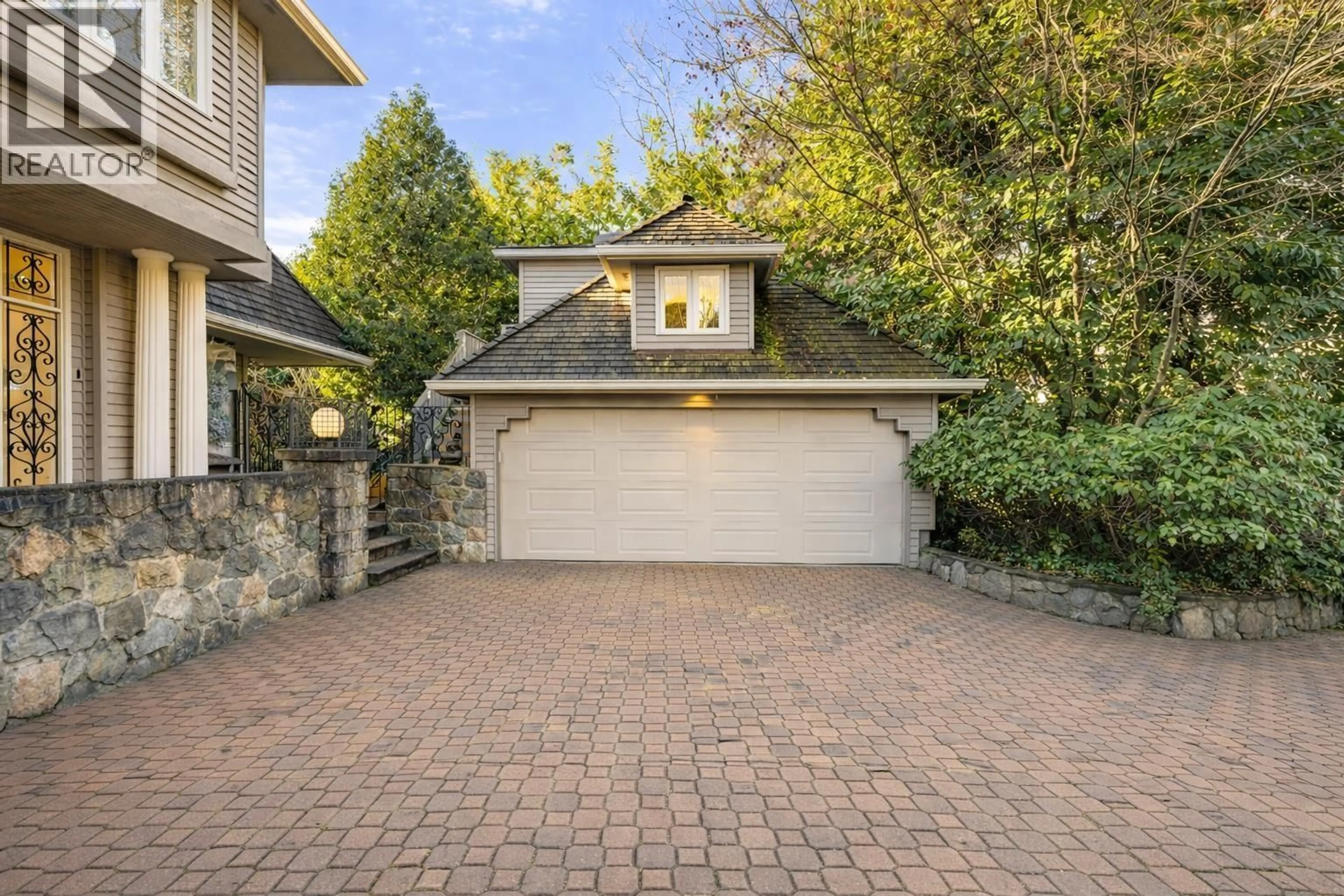 Indoor garage for 1248 TECUMSEH AVENUE, Vancouver British Columbia V6H1T2