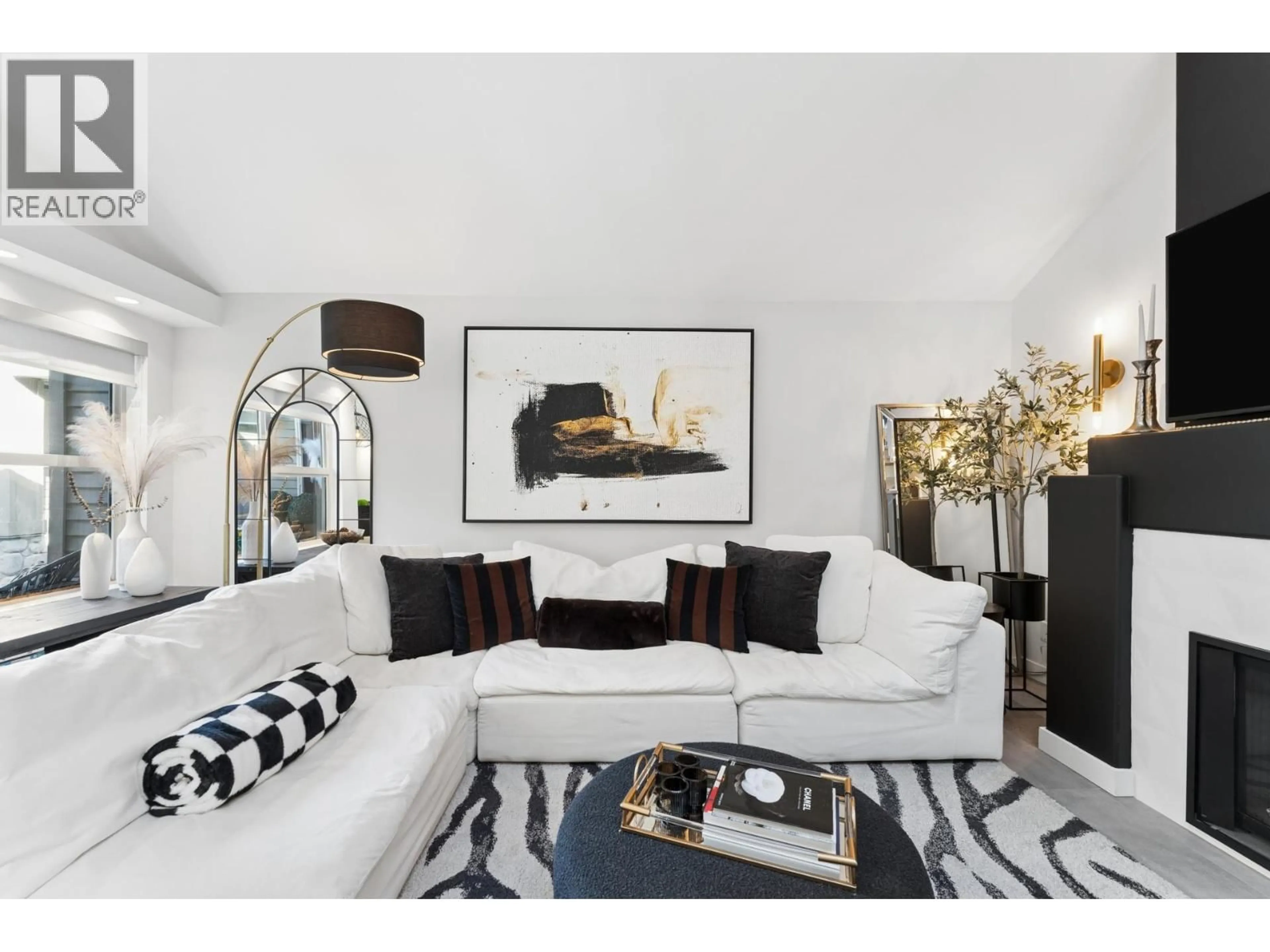 Living room with furniture, unknown for 5 - 1550 LARKHALL CRESCENT, North Vancouver British Columbia V7H2Z2