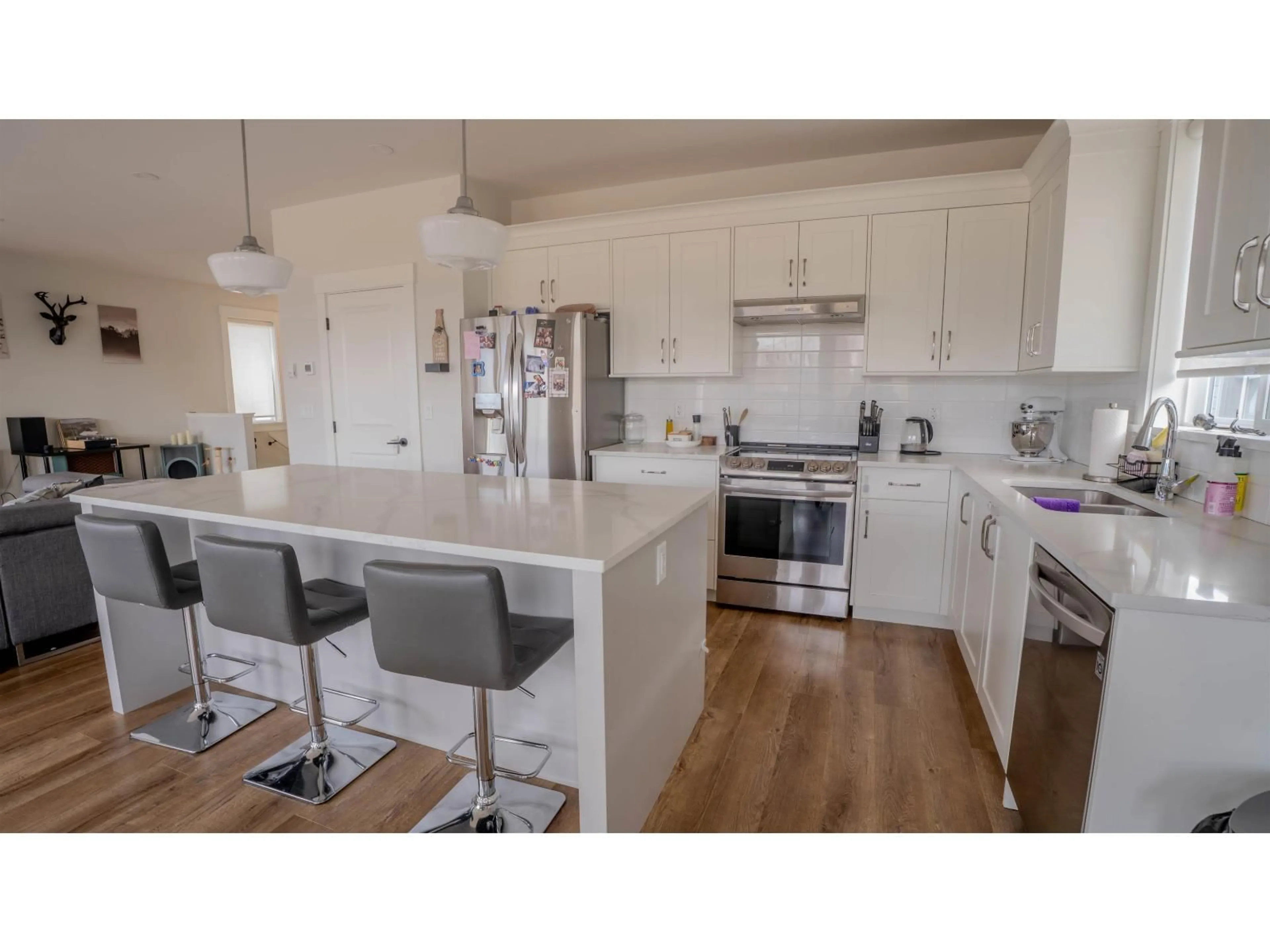 Open concept kitchen, unknown for 9279 SITKA PLACE, Chilliwack British Columbia V2P8B6
