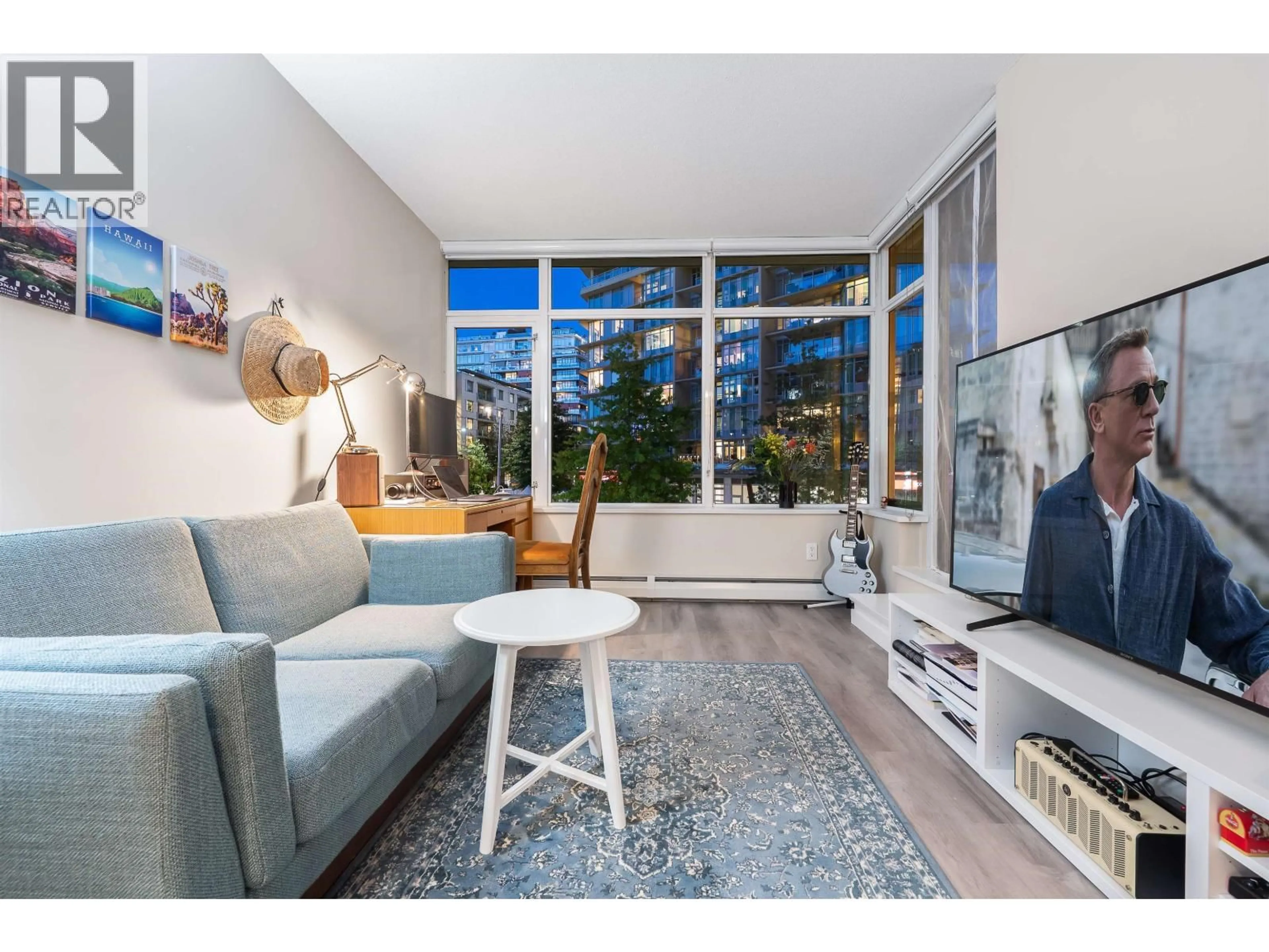 Living room with furniture, unknown for 257 - 108 1ST AVENUE, Vancouver British Columbia V5Y0H4