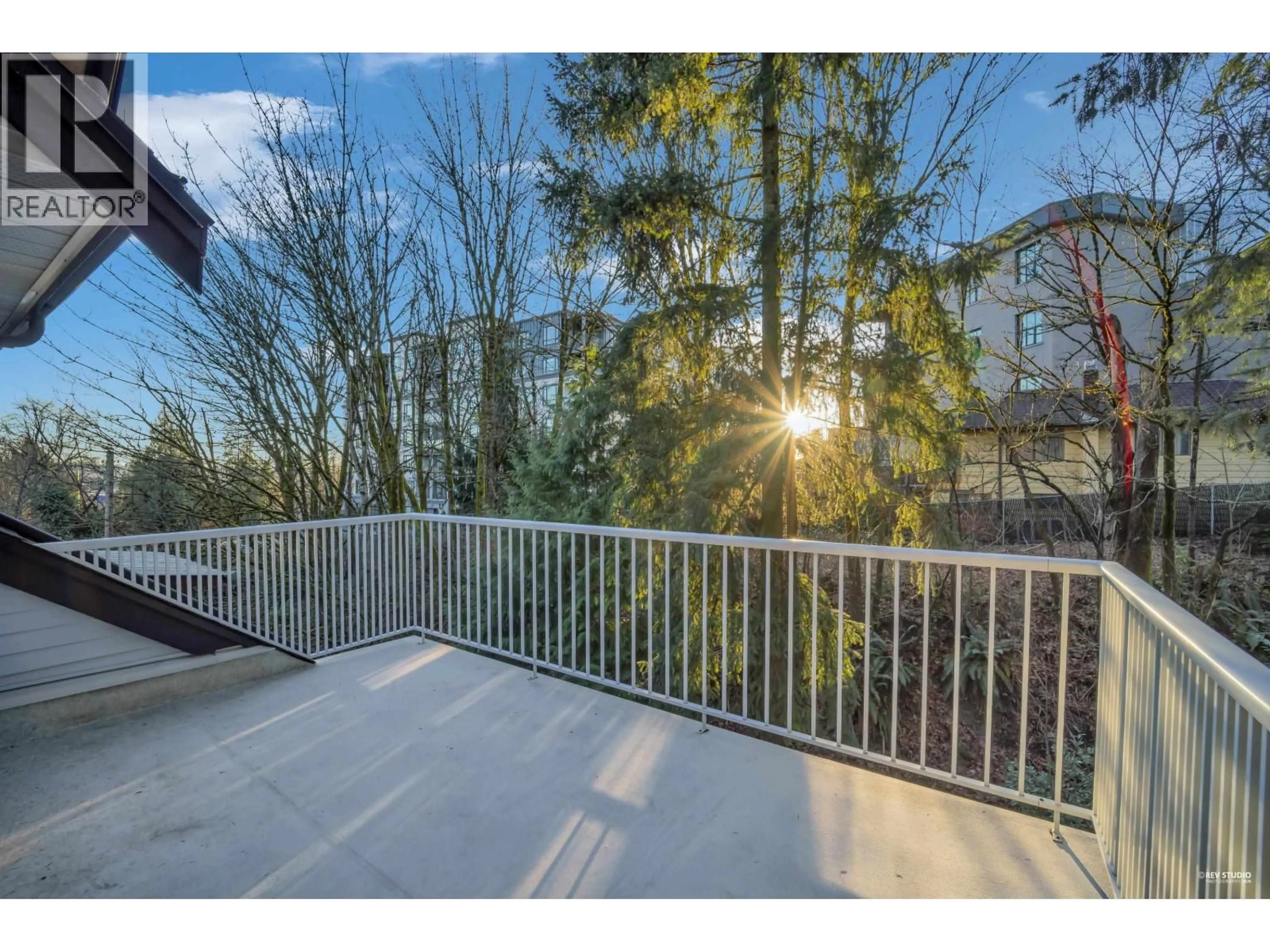 Patio, unknown for 210 NELSON STREET, Coquitlam British Columbia V3K4M4