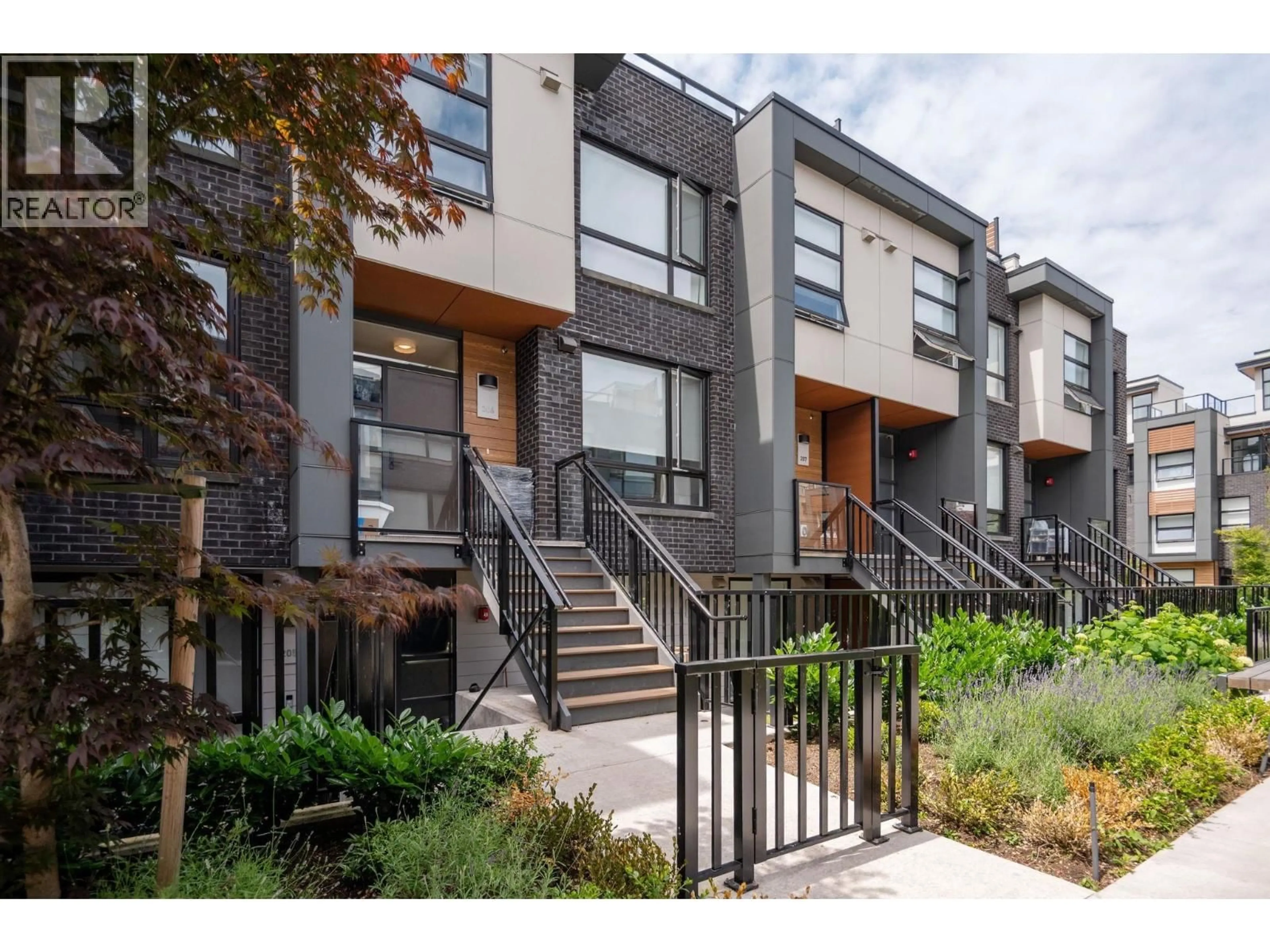 Unknown for 206 - 6085 IRMIN STREET, Burnaby British Columbia V5J5C5