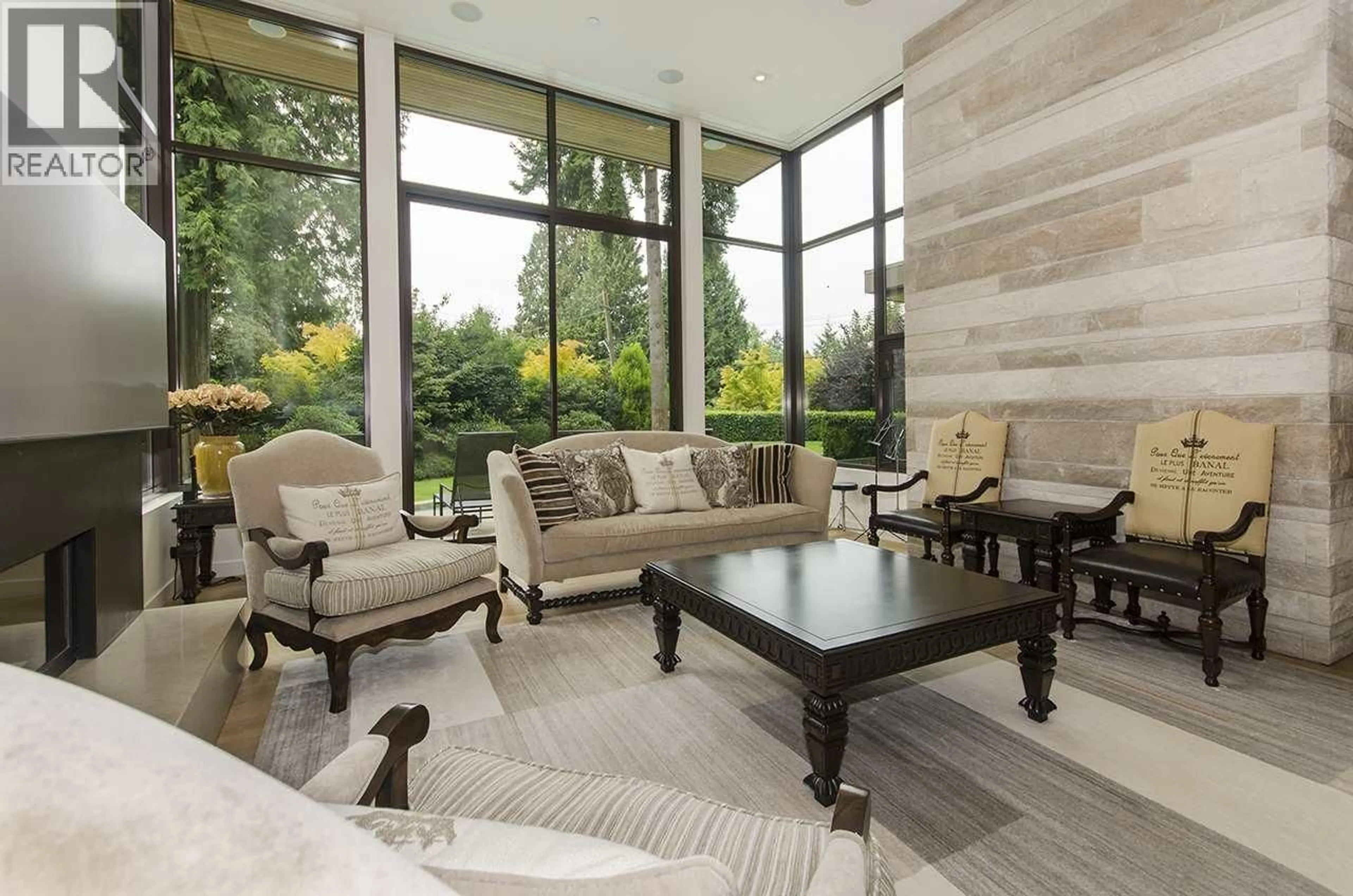 Living room with furniture, ceramic/tile floor for 2998 ROSEBERY AVENUE, West Vancouver British Columbia V7V3A7