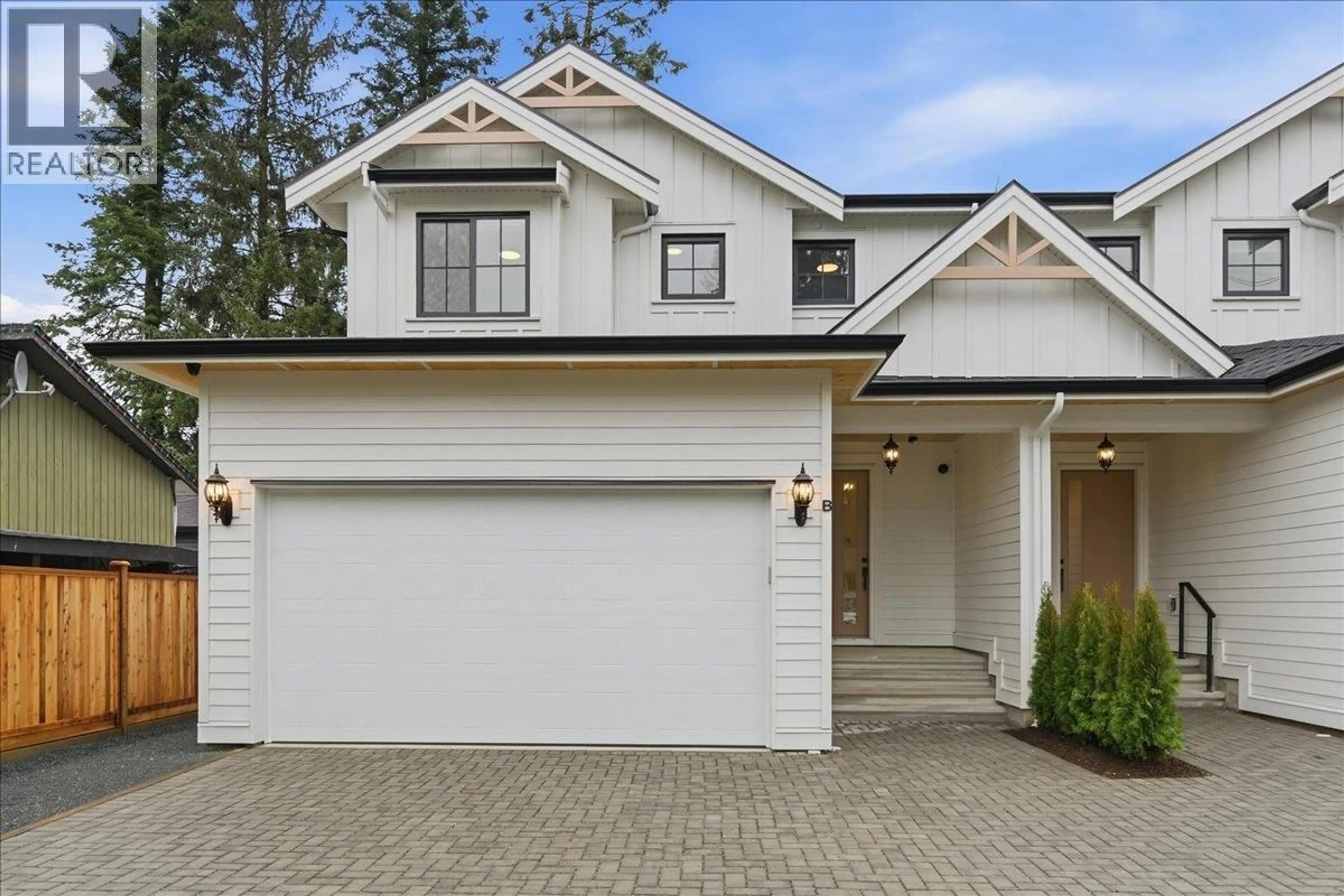 Home with vinyl exterior material, street for #1 - 12050 YORK STREET, Maple Ridge British Columbia V2X5R9