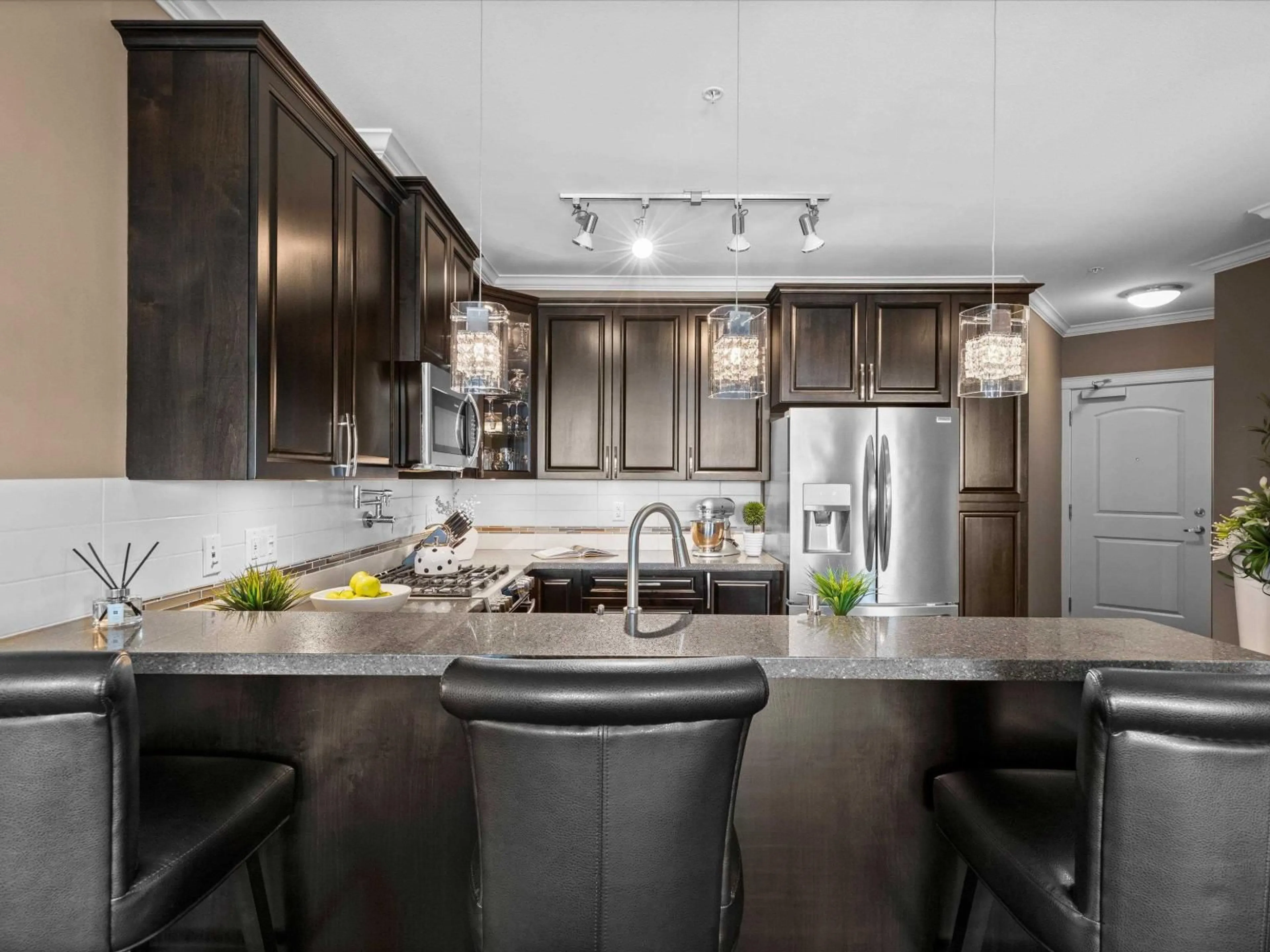 Open concept kitchen, unknown for 514 - 32445 SIMON AVENUE, Abbotsford British Columbia V2T0G7