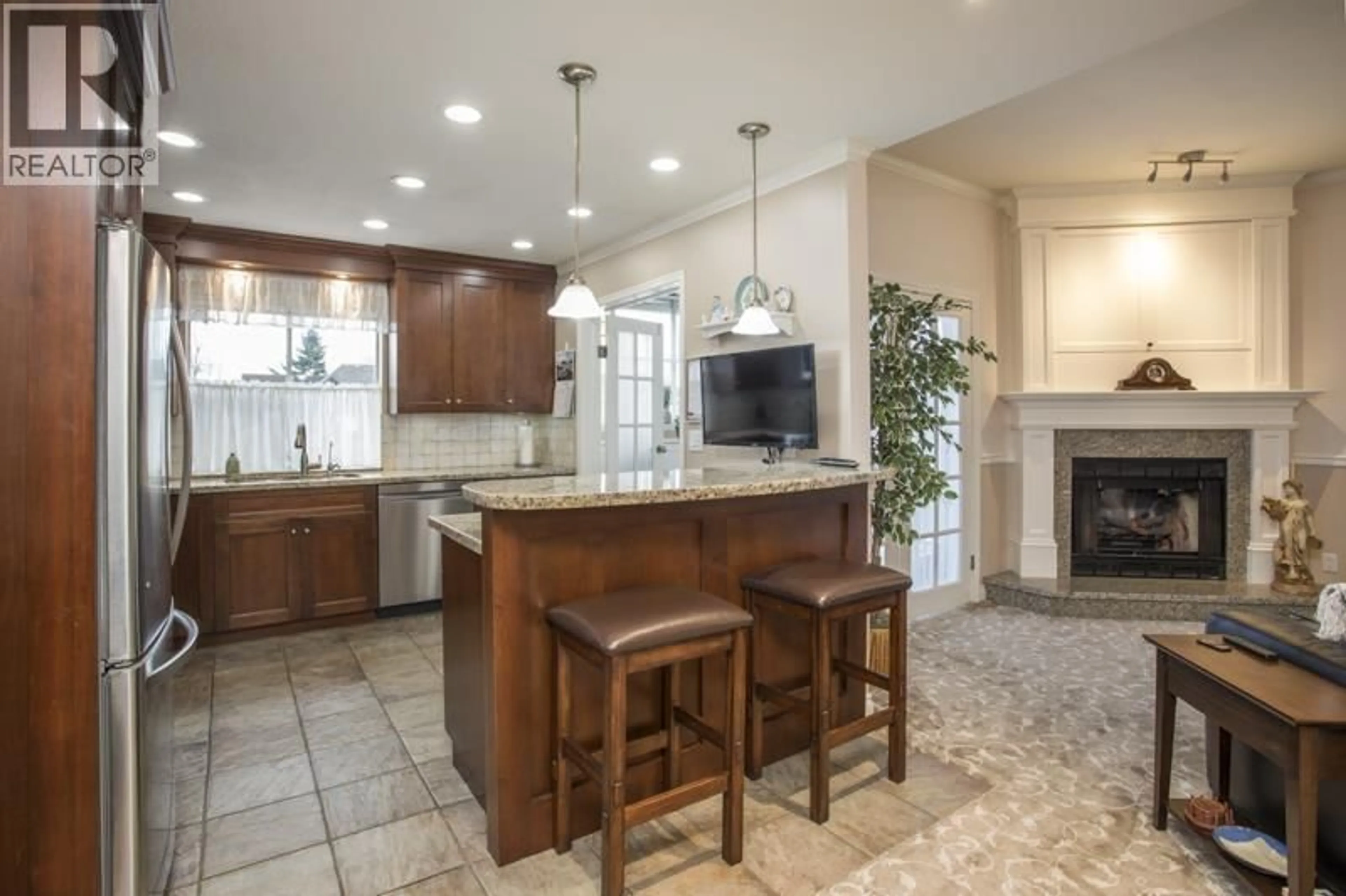 Open concept kitchen, ceramic/tile floor for 40 - 7540 ABERCROMBIE DRIVE, Richmond British Columbia V6Y3J8