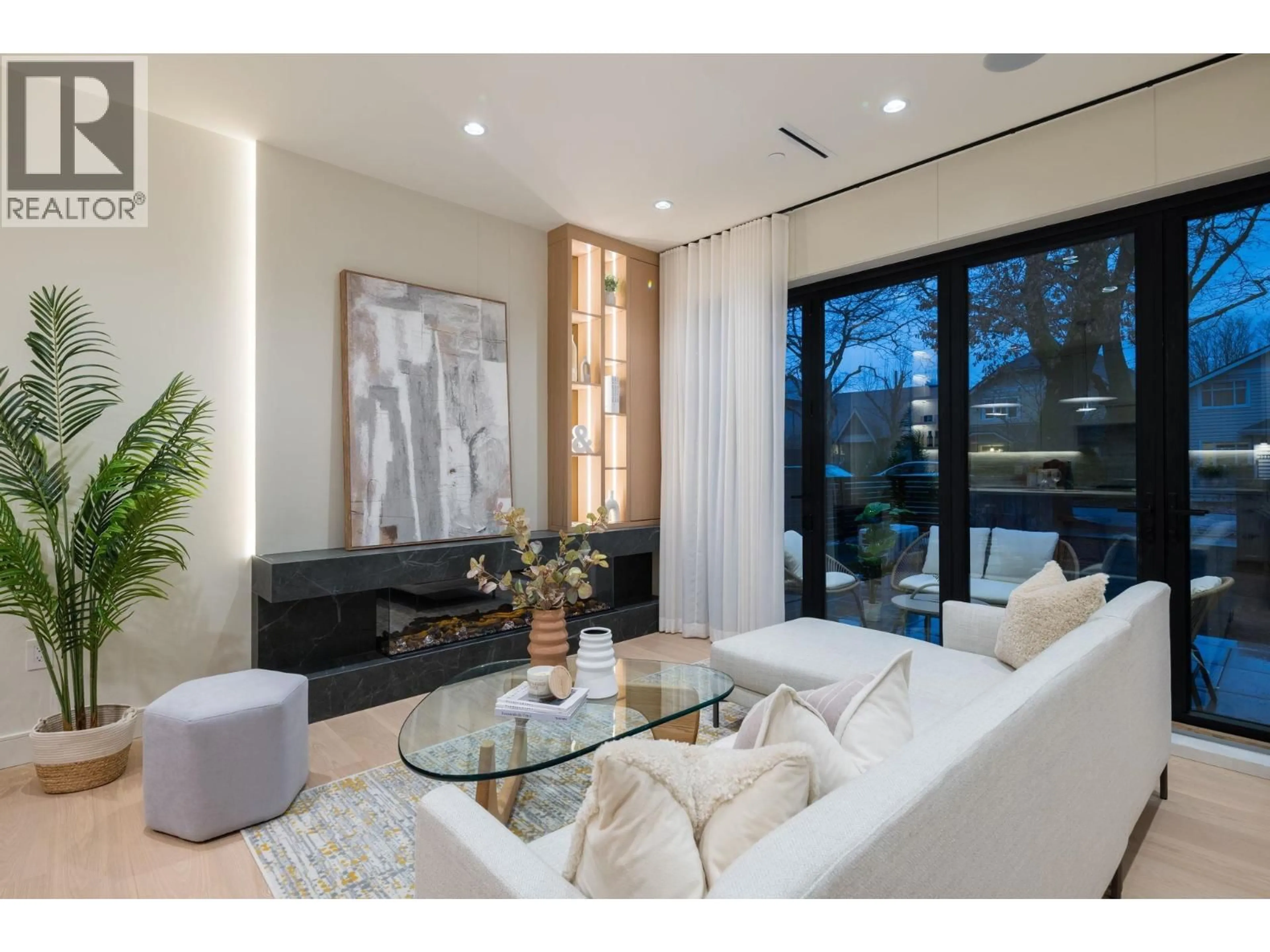 Living room with furniture, unknown for 1 - 3036 13TH AVENUE, Vancouver British Columbia V6K2V2