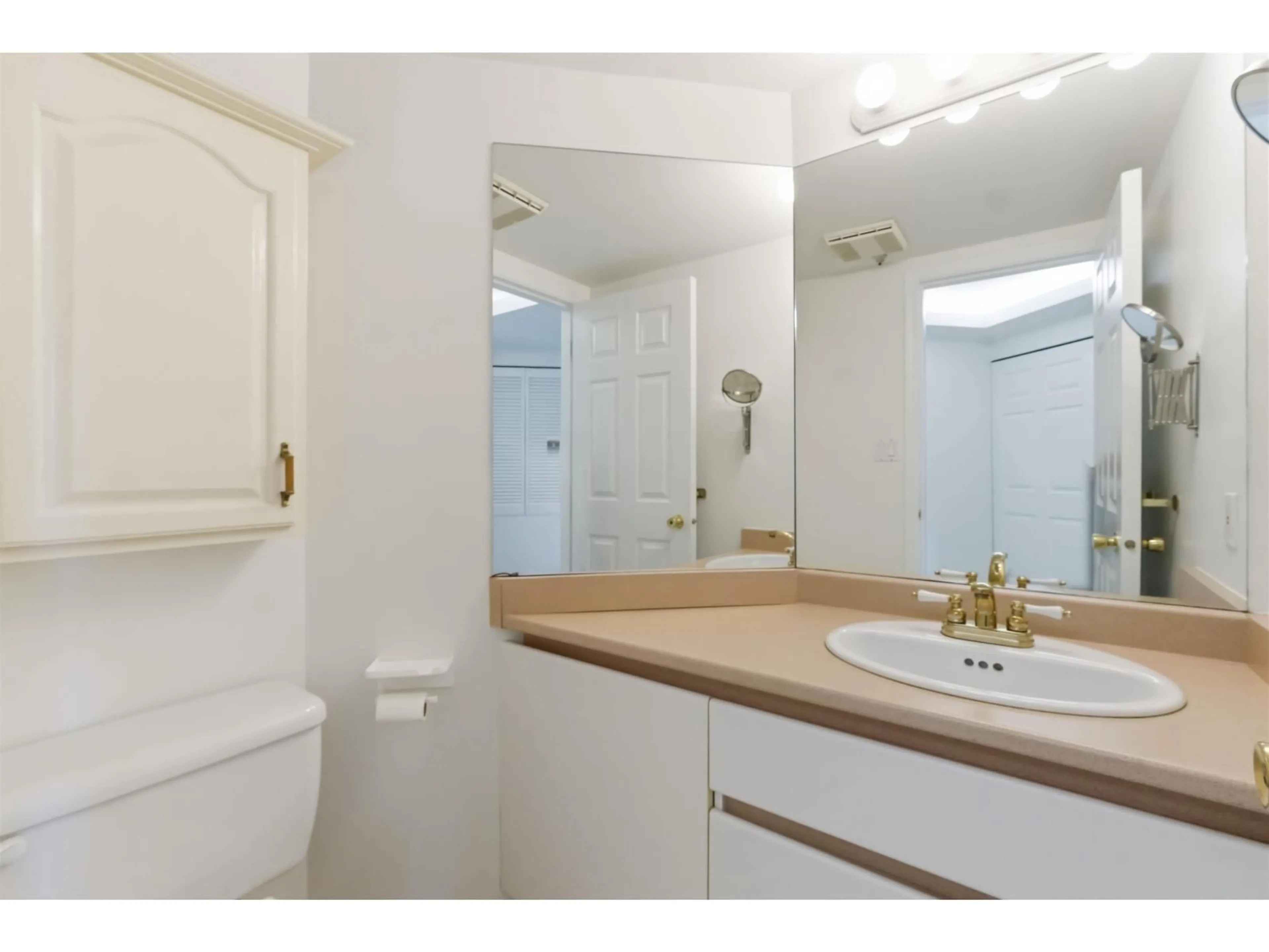 Standard bathroom, unknown for 505 - 13383 108 AVE AVENUE, Surrey British Columbia V3T5T6