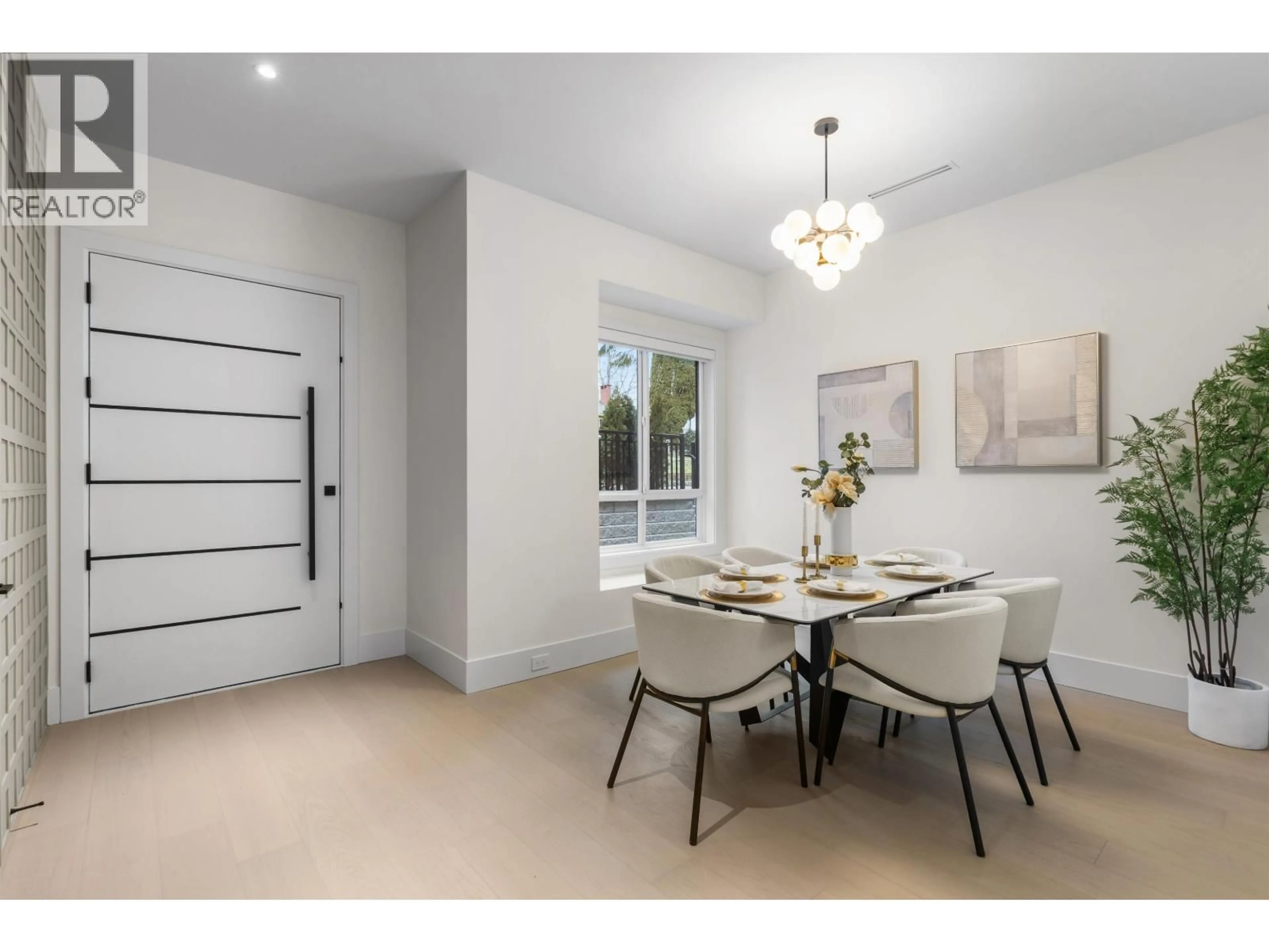 Dining room, unknown for 2 - 6070 ELGIN AVENUE, Burnaby British Columbia V5H3S4