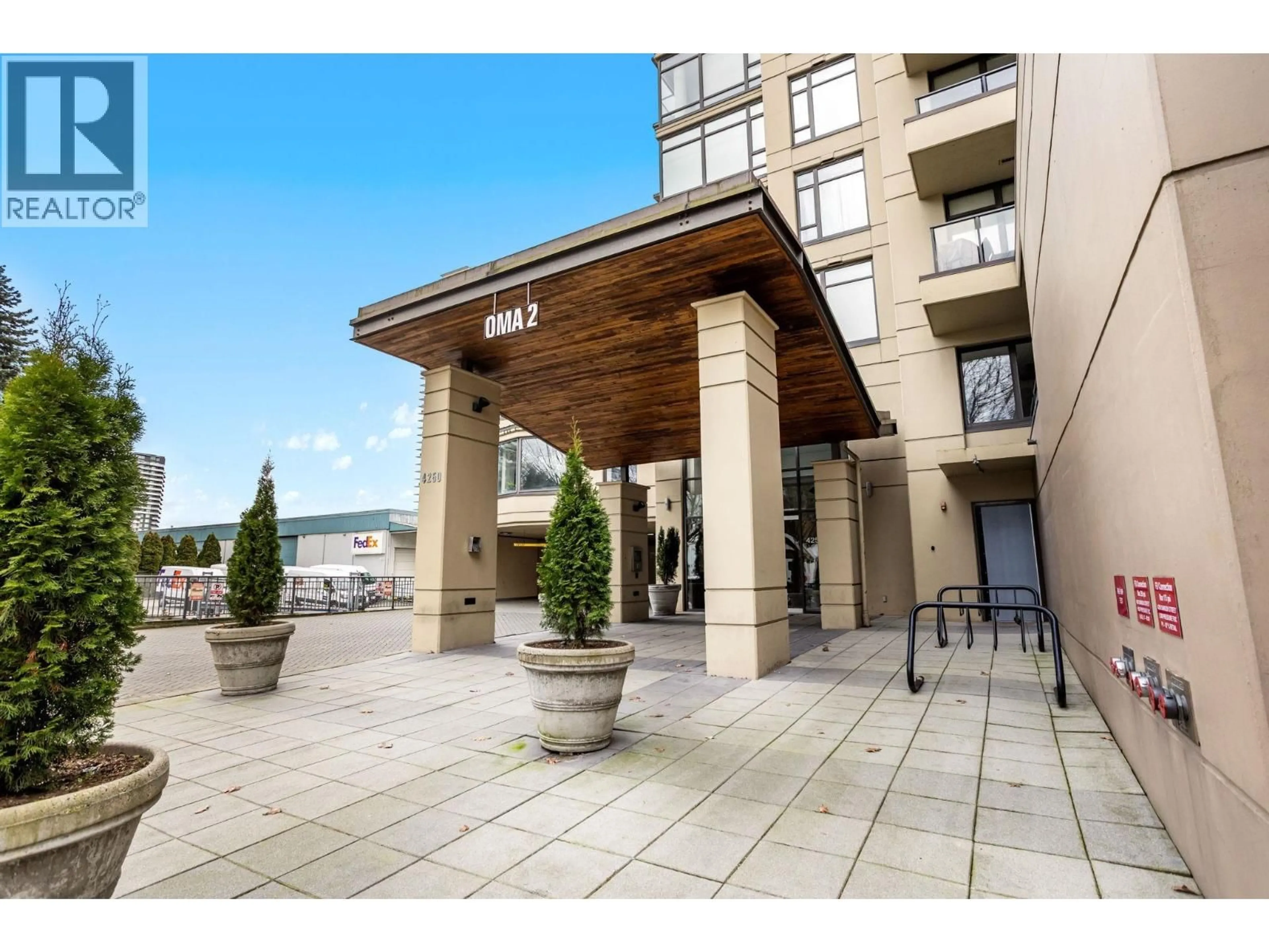 Patio, building for 2203 - 4250 DAWSON STREET, Burnaby British Columbia V5C4B1