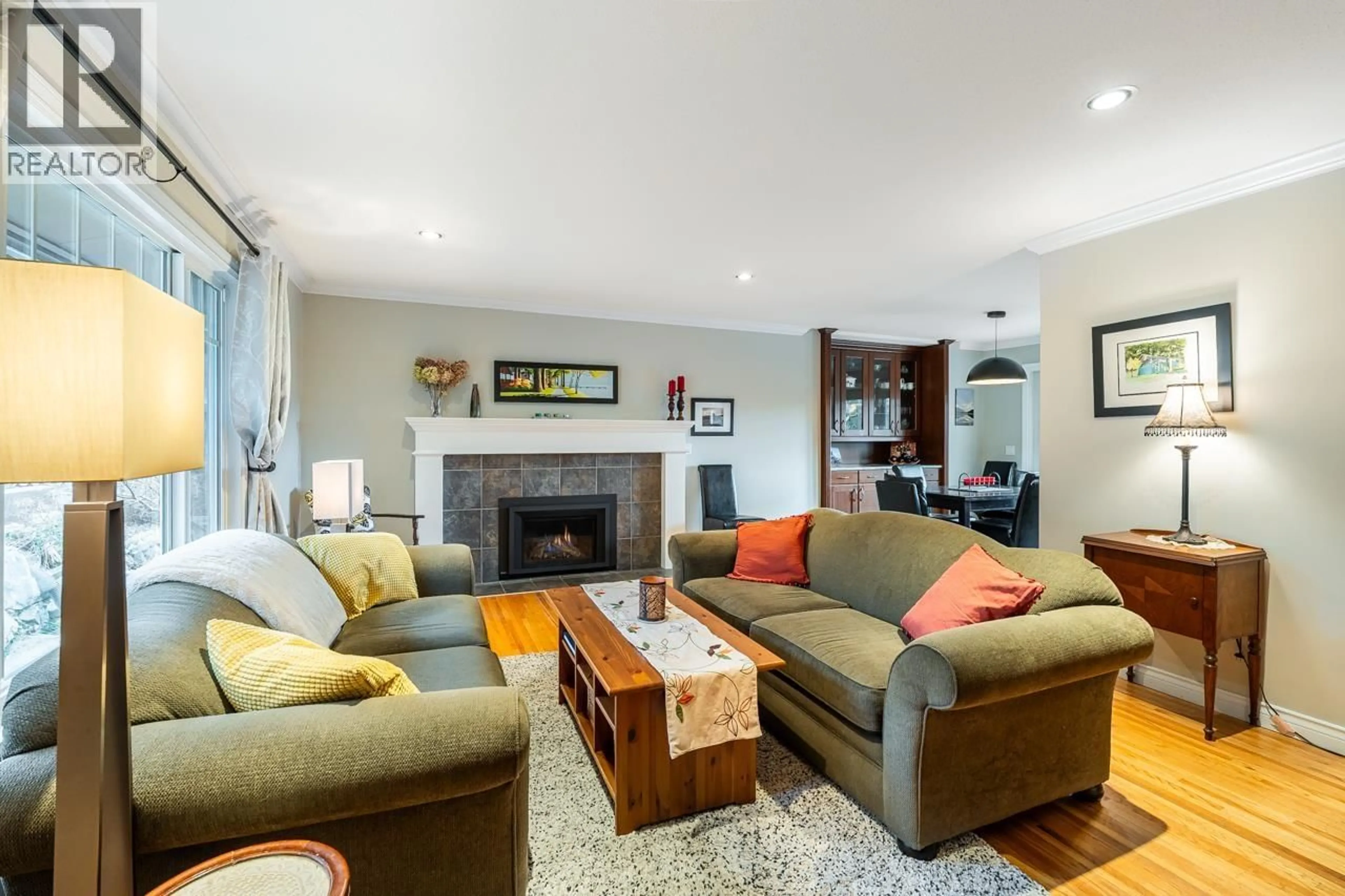 Living room with furniture, unknown for 248 HARVARD DRIVE, Port Moody British Columbia V3H1S8