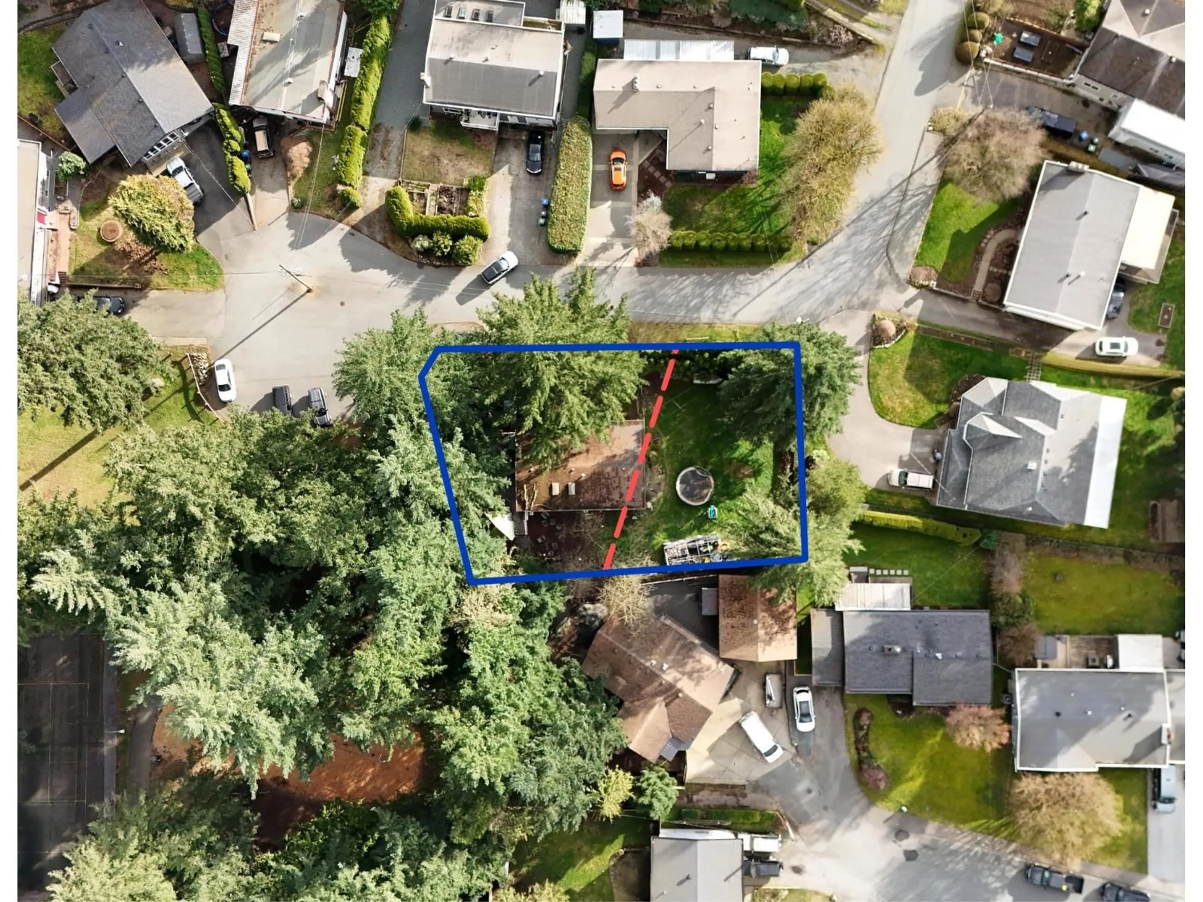 A pic from outside/outdoor area/front of a property/back of a property/a pic from drone, street for 2655 STEWART CRESCENT, Abbotsford British Columbia V2S4J9