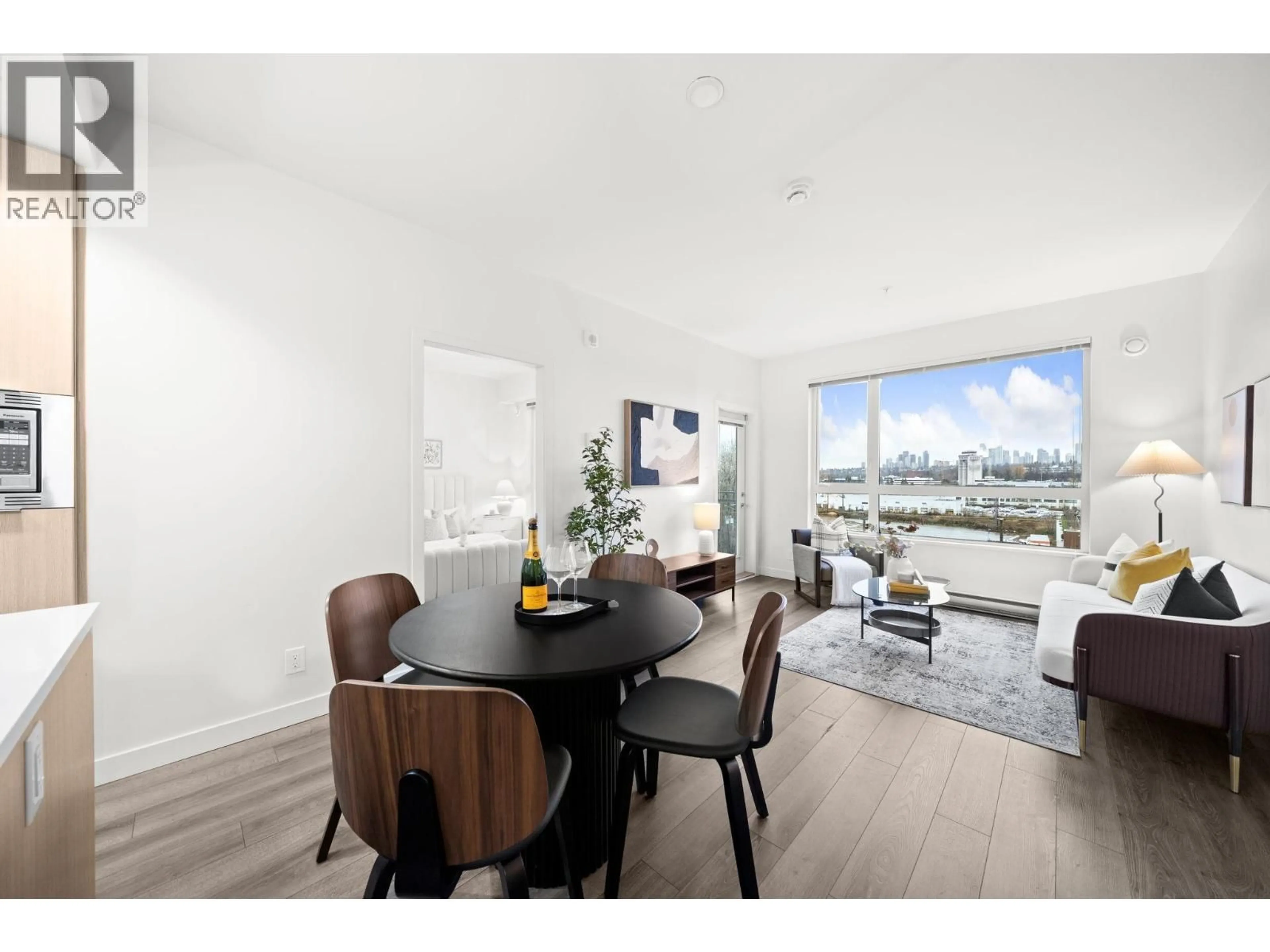 Unknown for 511 - 2188 MADISON AVENUE, Burnaby British Columbia V5C0J8