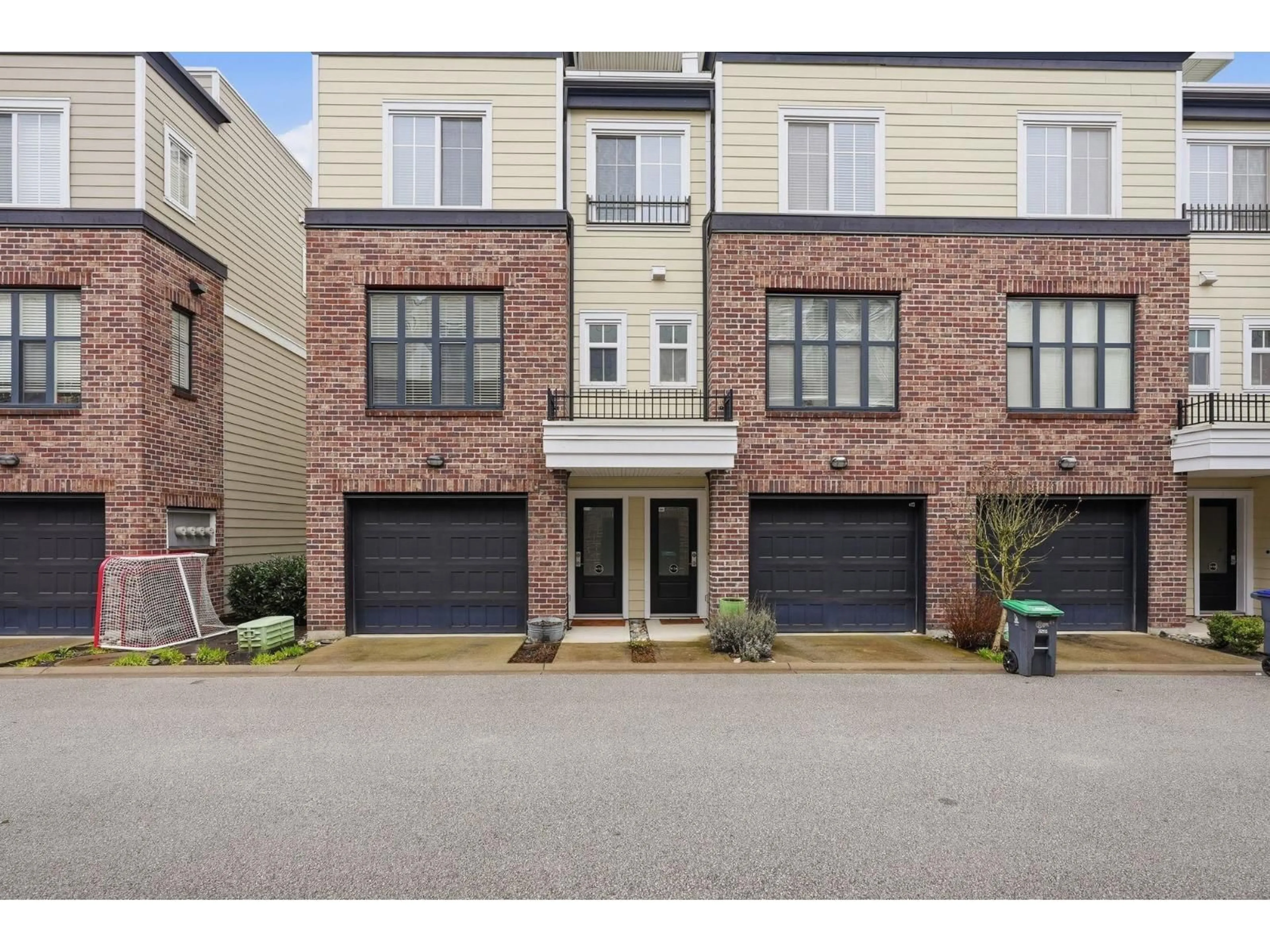 Unknown for 13 - 15588 32 AVENUE, Surrey British Columbia V3Z0G3