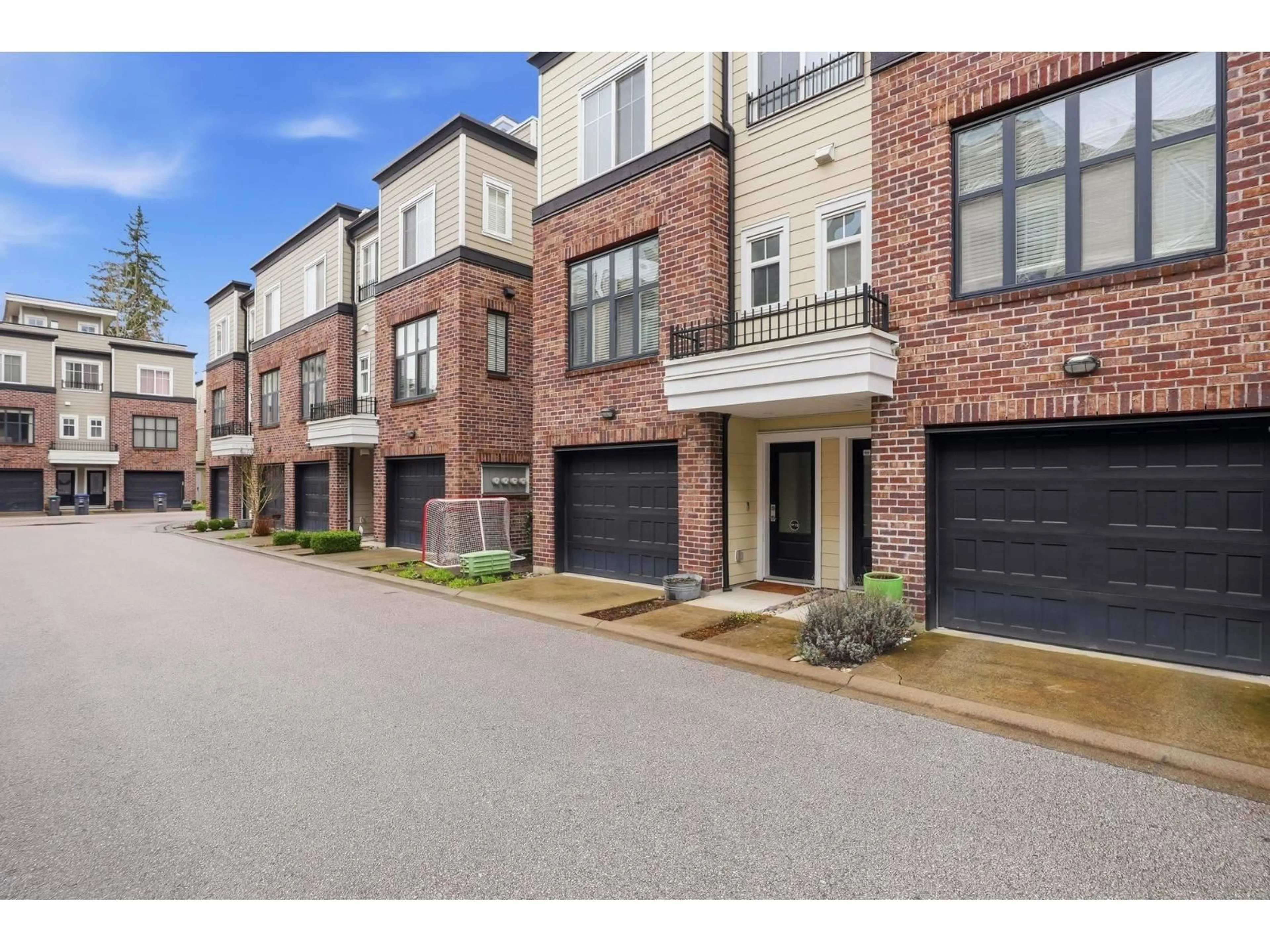 Home with brick exterior material, street for 13 - 15588 32 AVENUE, Surrey British Columbia V3Z0G3