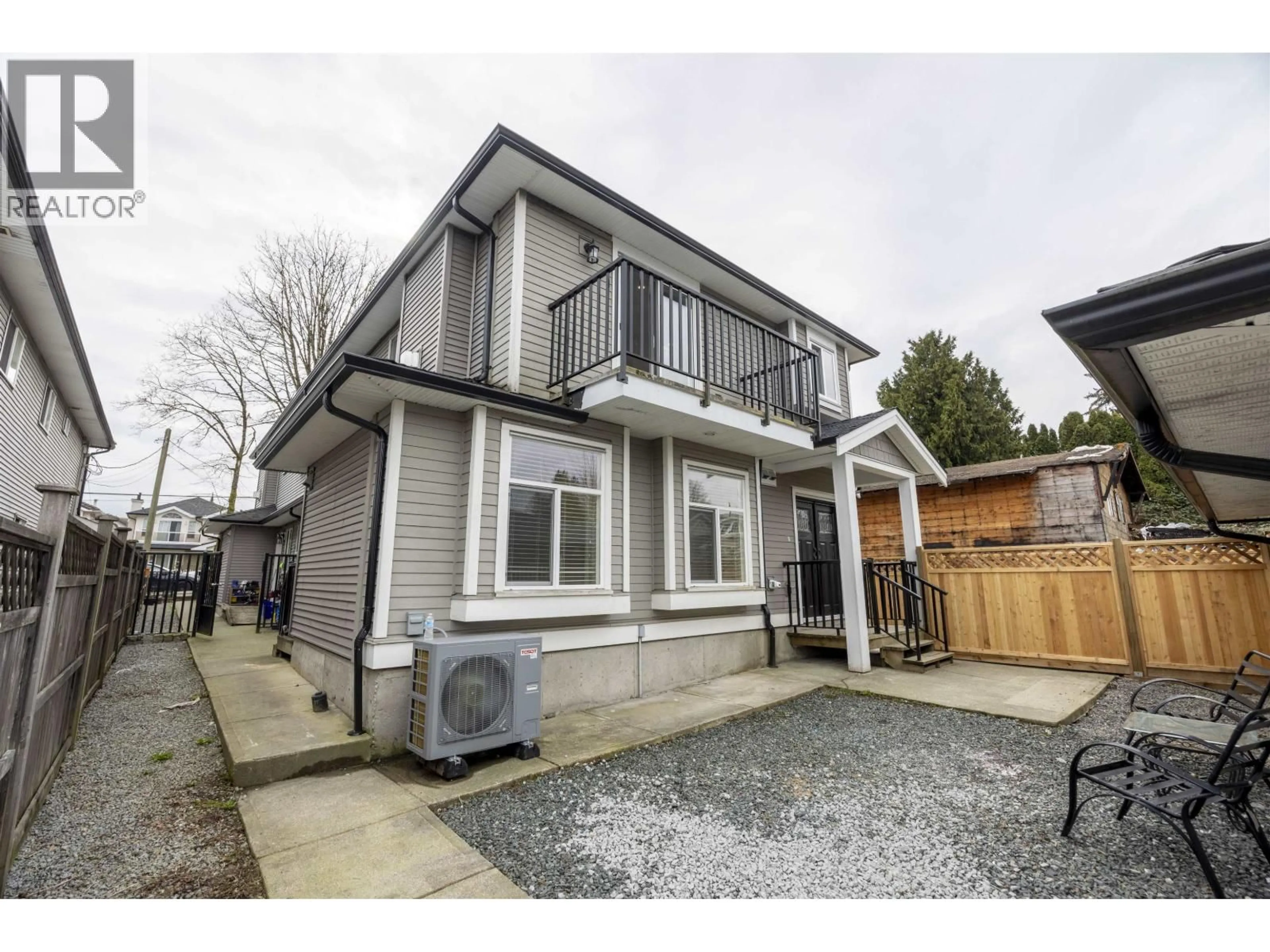 Unknown for 5705 WOODSWORTH STREET, Burnaby British Columbia V5G1S6