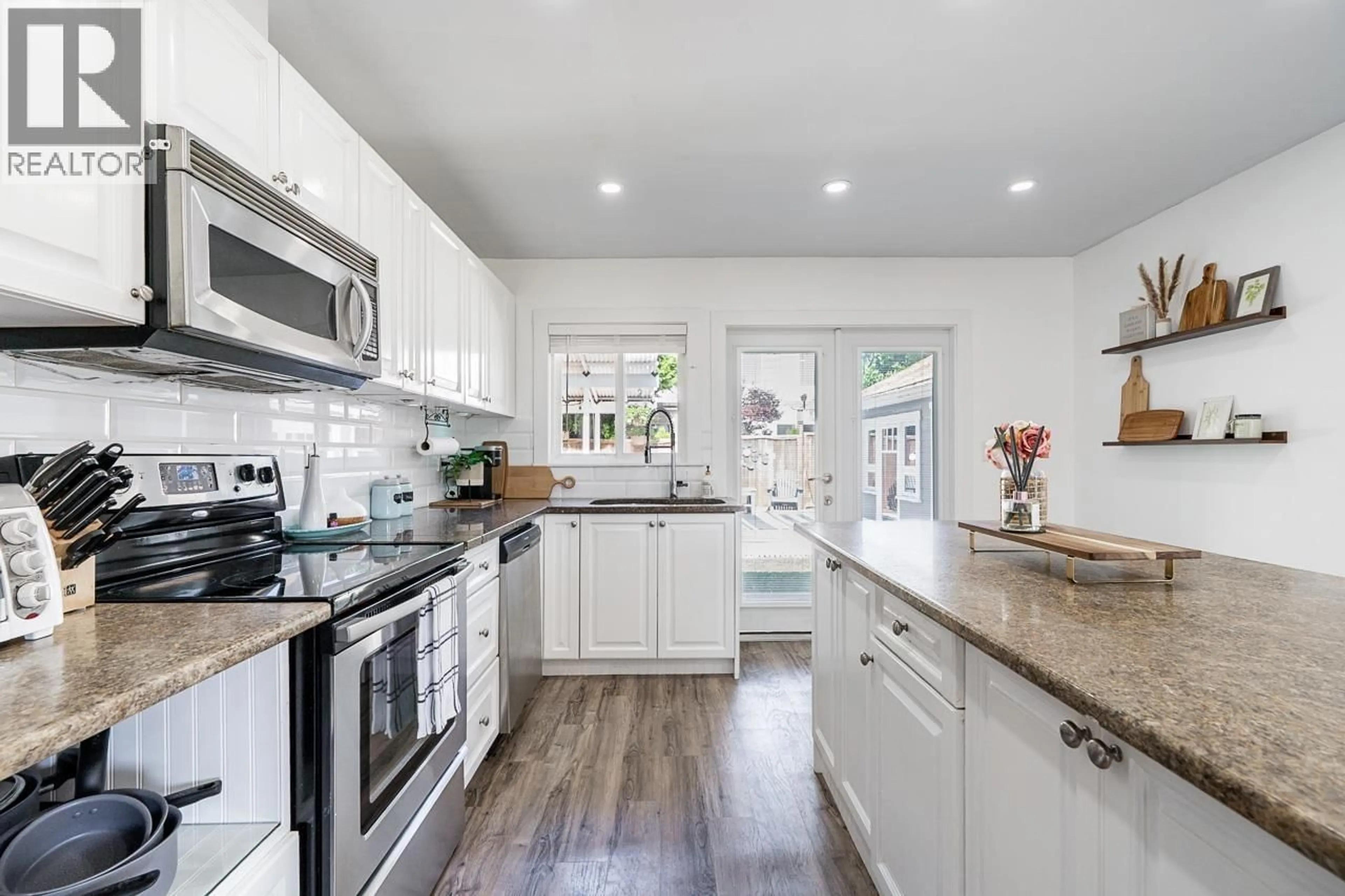 Open concept kitchen, unknown for 23035 117 AVENUE, Maple Ridge British Columbia V2X2K3