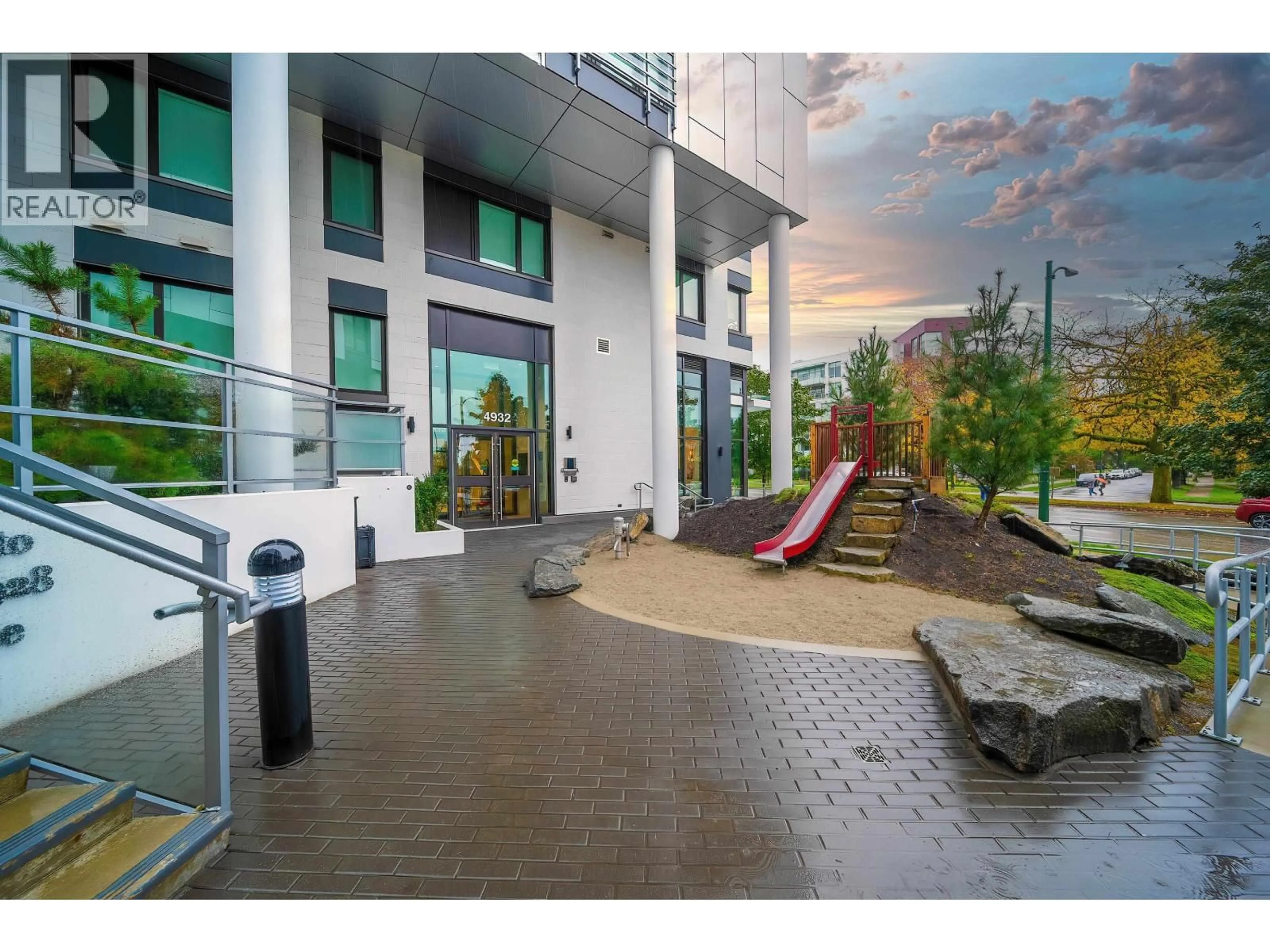 Unknown for 205 - 4932 CAMBIE STREET, Vancouver British Columbia V5Z0K1