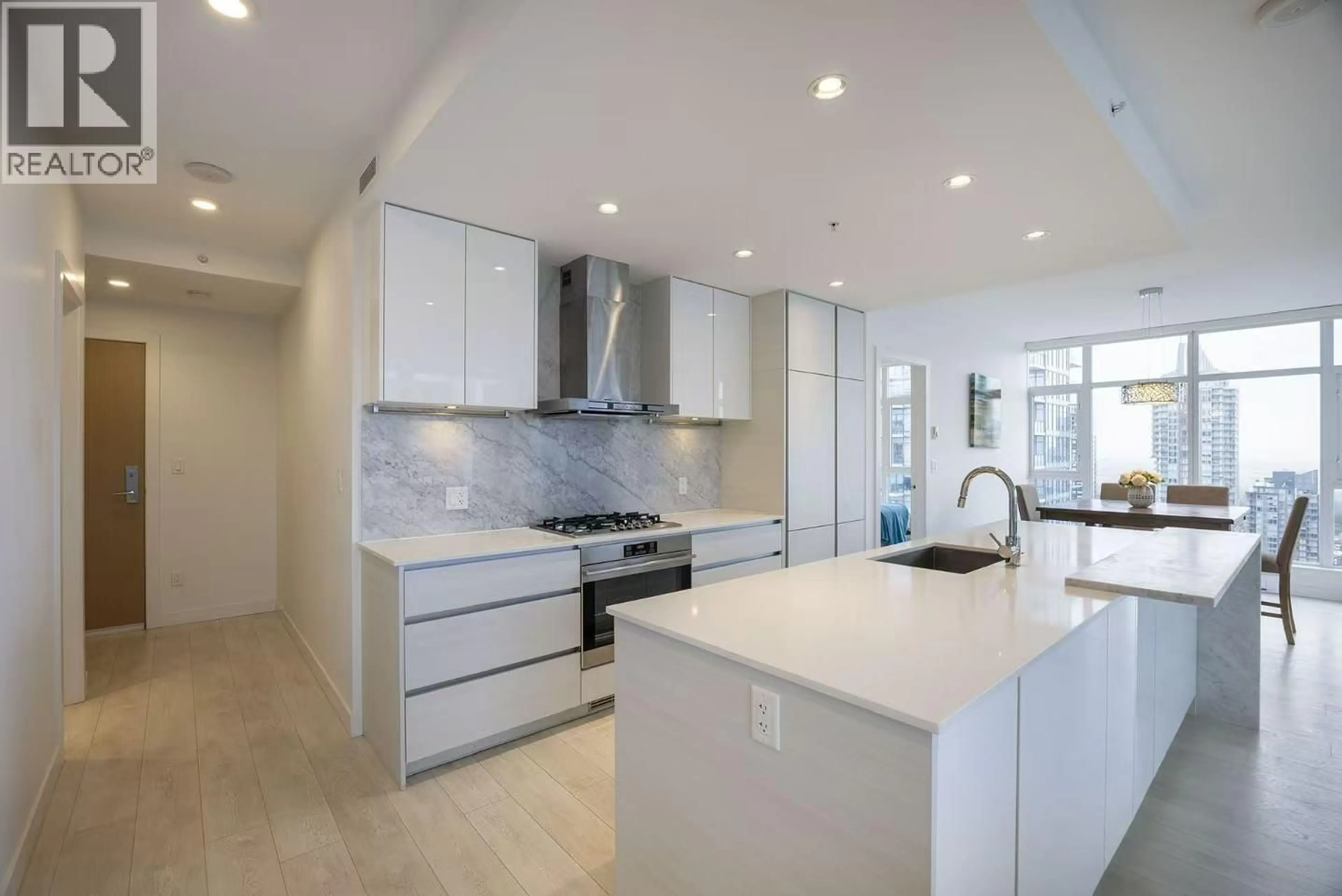 Contemporary kitchen, ceramic/tile floor for 3606 - 4670 ASSEMBLY WAY, Burnaby British Columbia V5H0H3