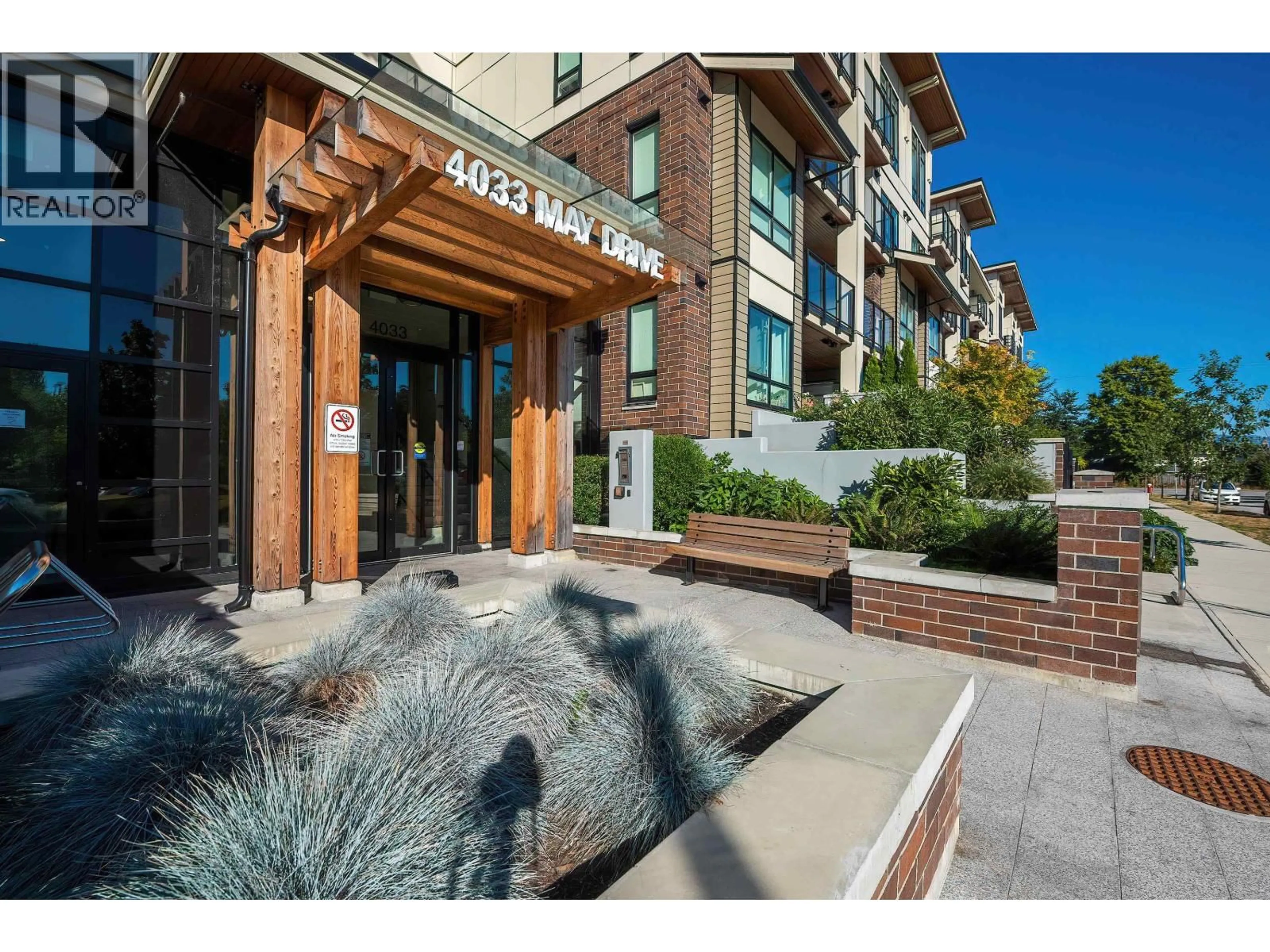 Indoor entryway for 416 - 4033 MAY DRIVE, Richmond British Columbia V6X0T3