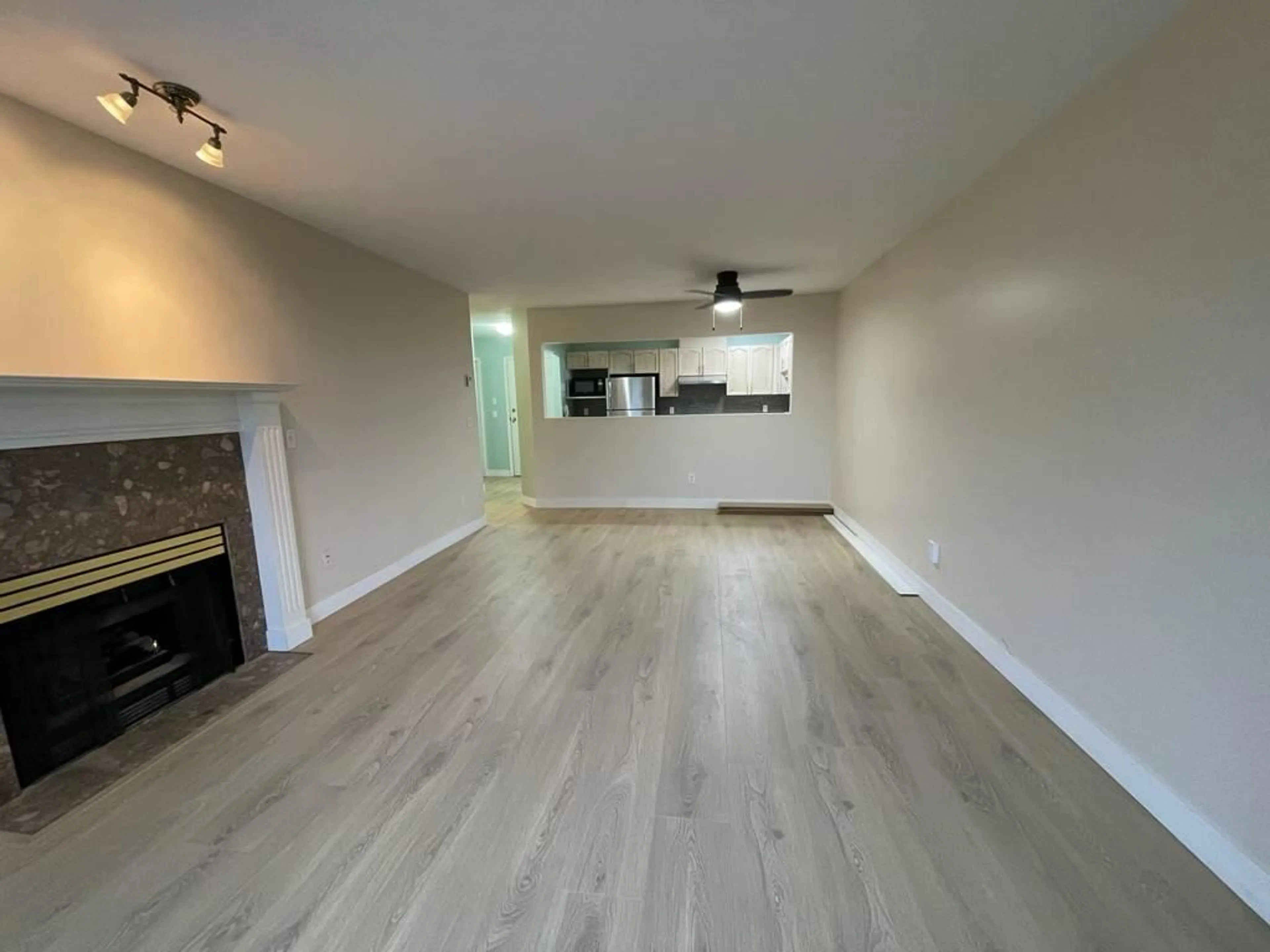 A pic of a room for 102 - 46000 FIRST AVENUE, Chilliwack British Columbia V2P1W1