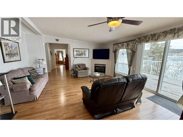 4574 CAVERLY ROAD, Lac La Hache 4