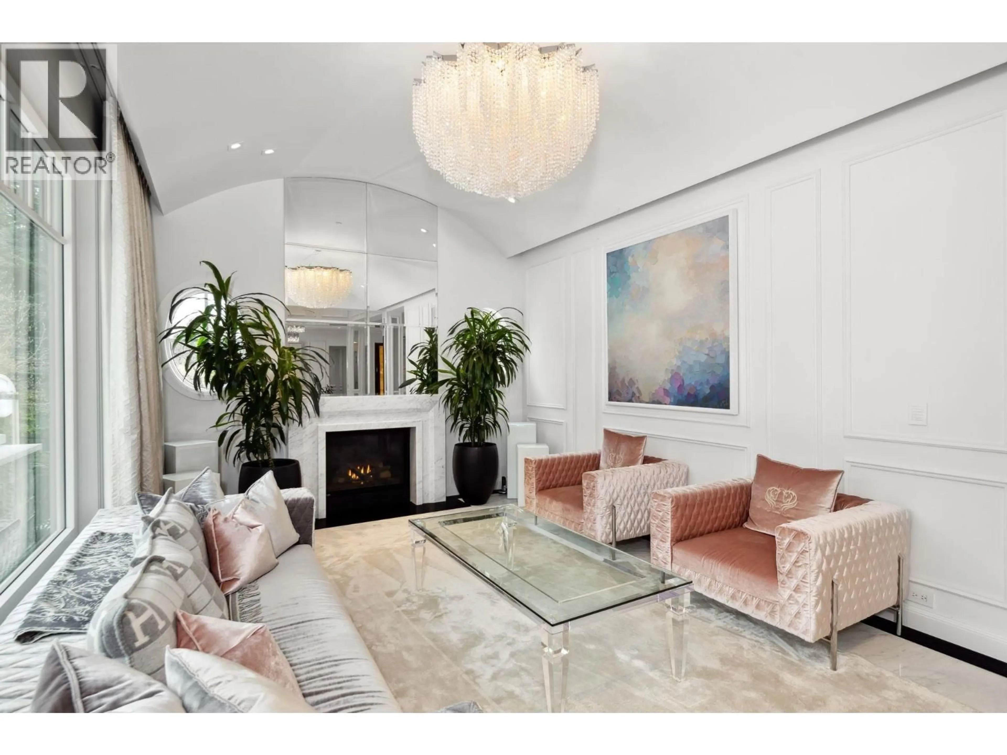 Lobby for 2531 NELSON AVENUE, West Vancouver British Columbia V7V2R5