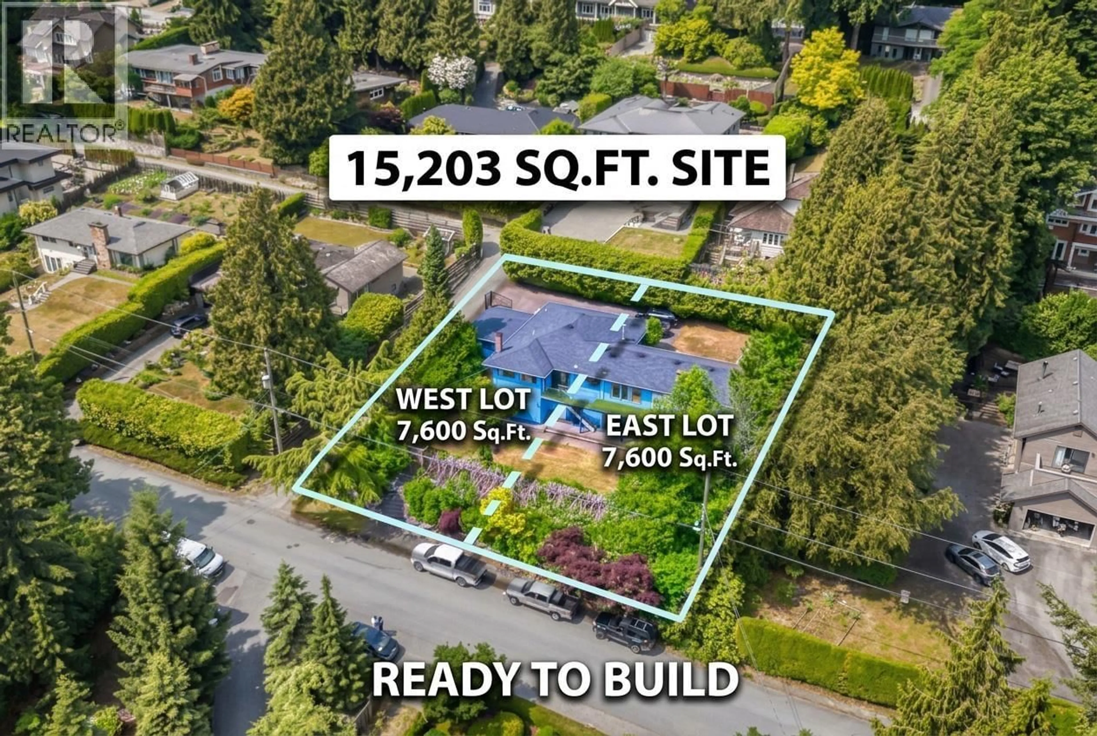 A pic from outside/outdoor area/front of a property/back of a property/a pic from drone, building for 1337 OTTAWA AVENUE, West Vancouver British Columbia V7T2H6