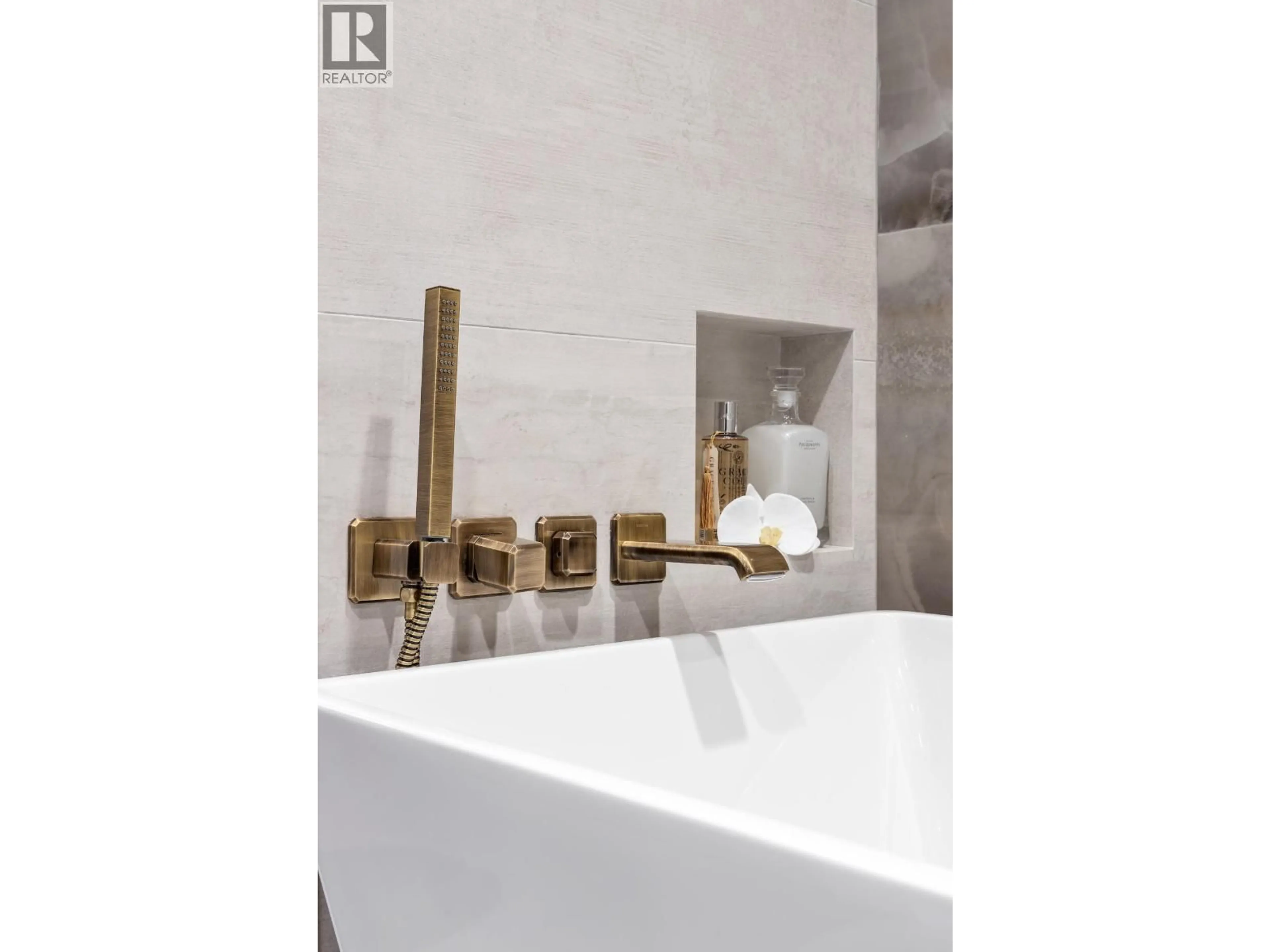 Contemporary bathroom, ceramic/tile floor for 402 - 2323 FIR STREET, Vancouver British Columbia V6J1S5