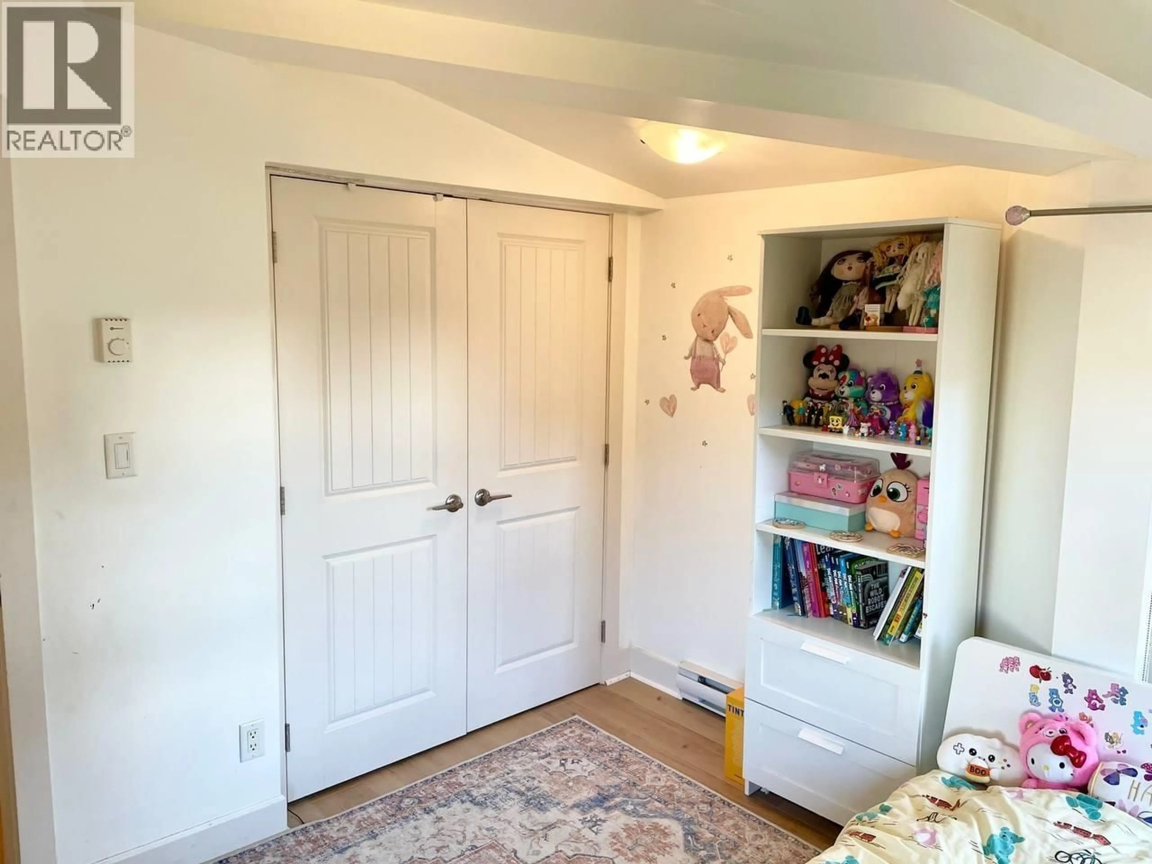 Storage room or clothes room or walk-in closet for 9 - 215 4TH STREET, North Vancouver British Columbia V7L1J1