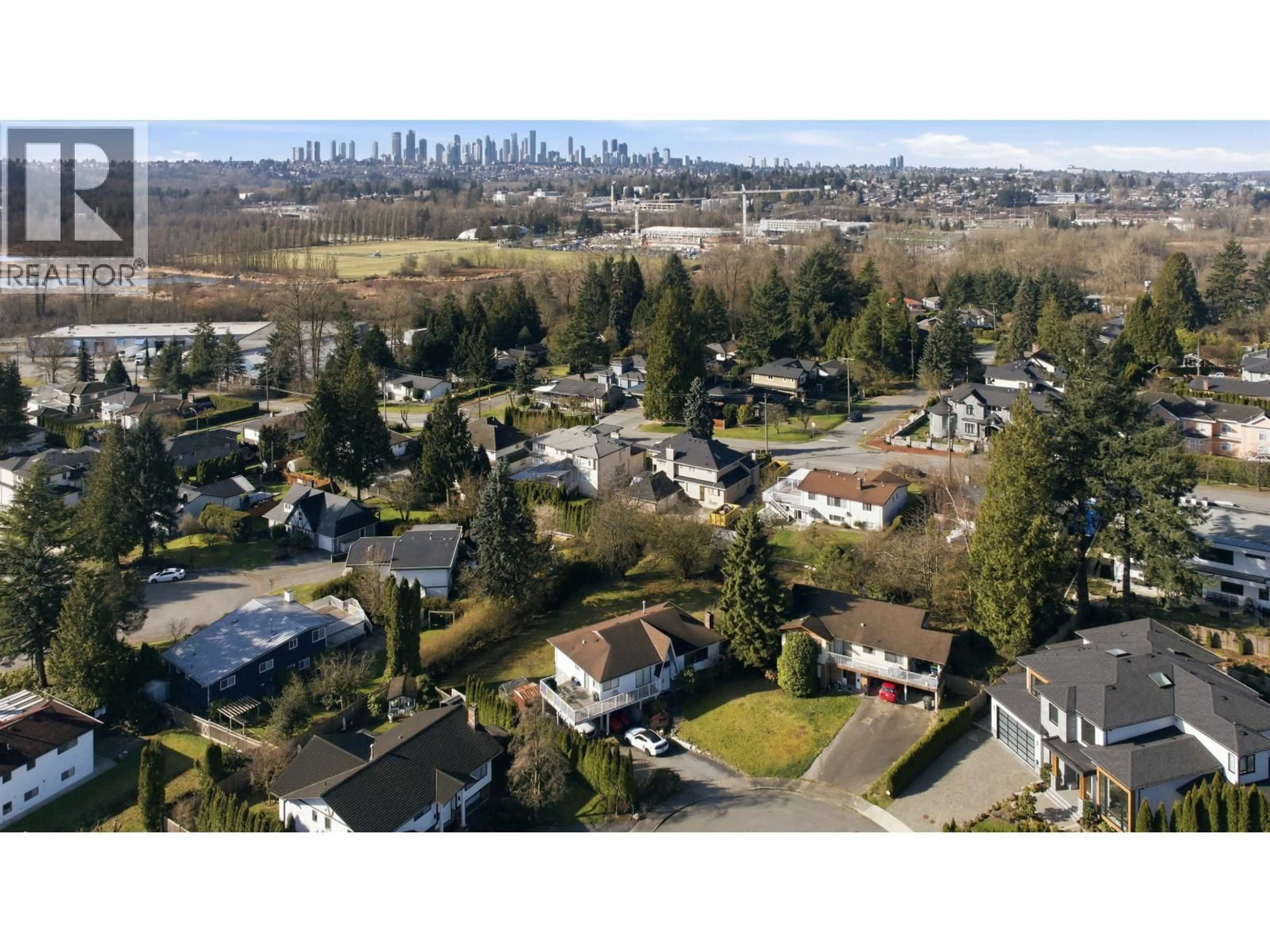 A pic from outside/outdoor area/front of a property/back of a property/a pic from drone, unknown for 7148 CARDINAL COURT, Burnaby British Columbia V5A1Y7