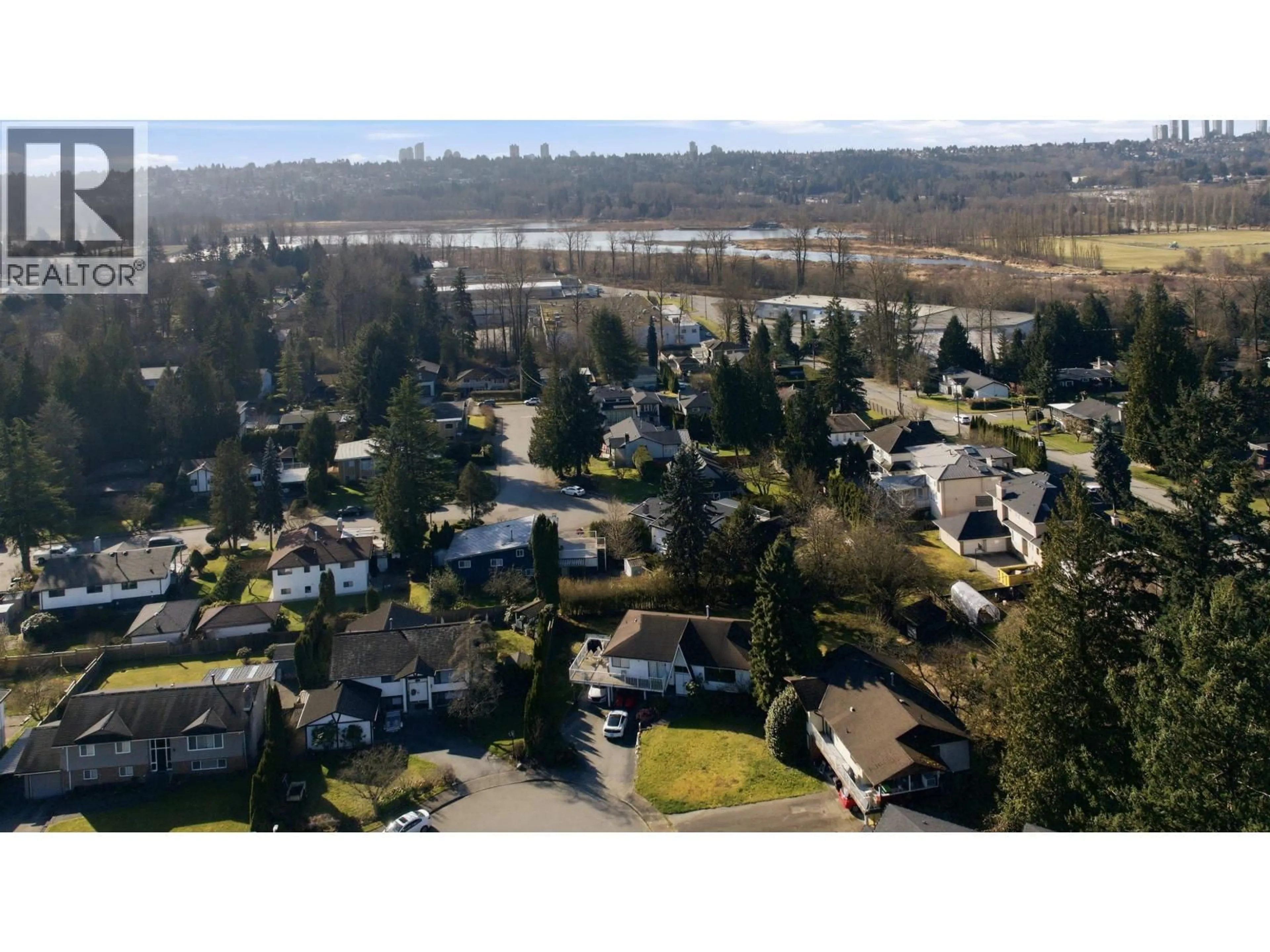 A pic from outside/outdoor area/front of a property/back of a property/a pic from drone, mountain view for 7148 CARDINAL COURT, Burnaby British Columbia V5A1Y7