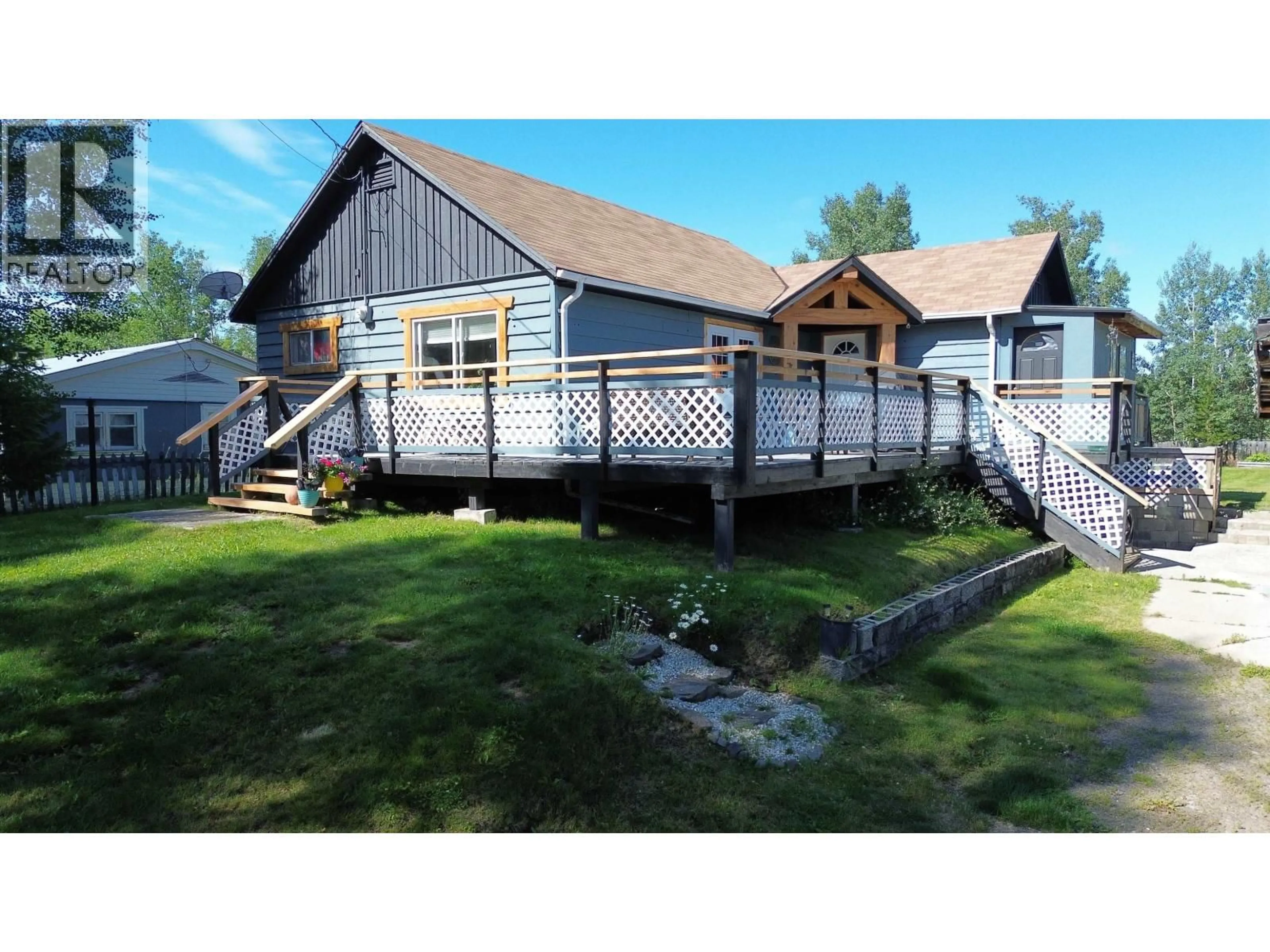 A pic from outside/outdoor area/front of a property/back of a property/a pic from drone, unknown for 7048 NETHERLAND ROAD, Lone Butte British Columbia V0K1X0