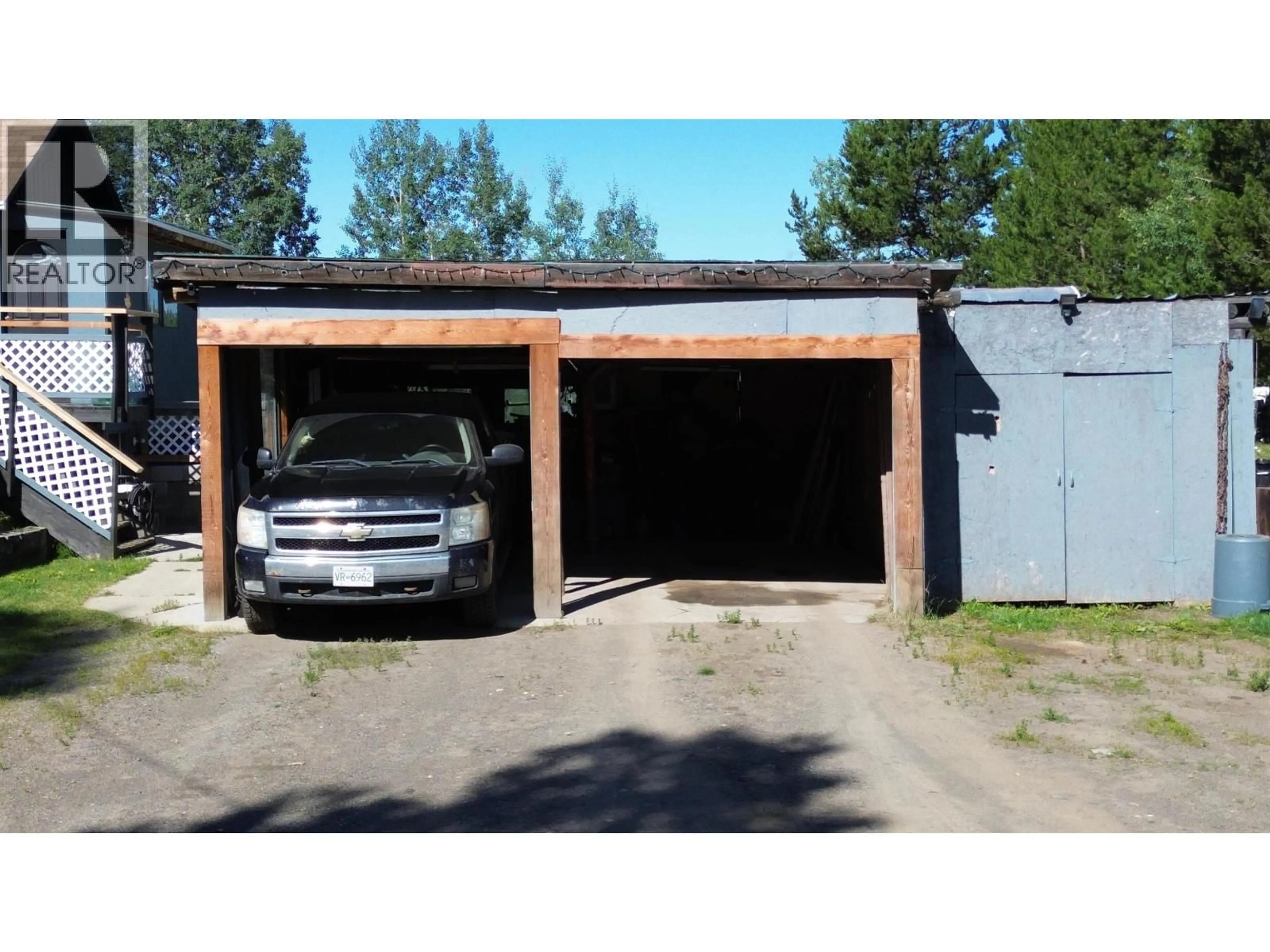 Indoor garage for 7048 NETHERLAND ROAD, Lone Butte British Columbia V0K1X0
