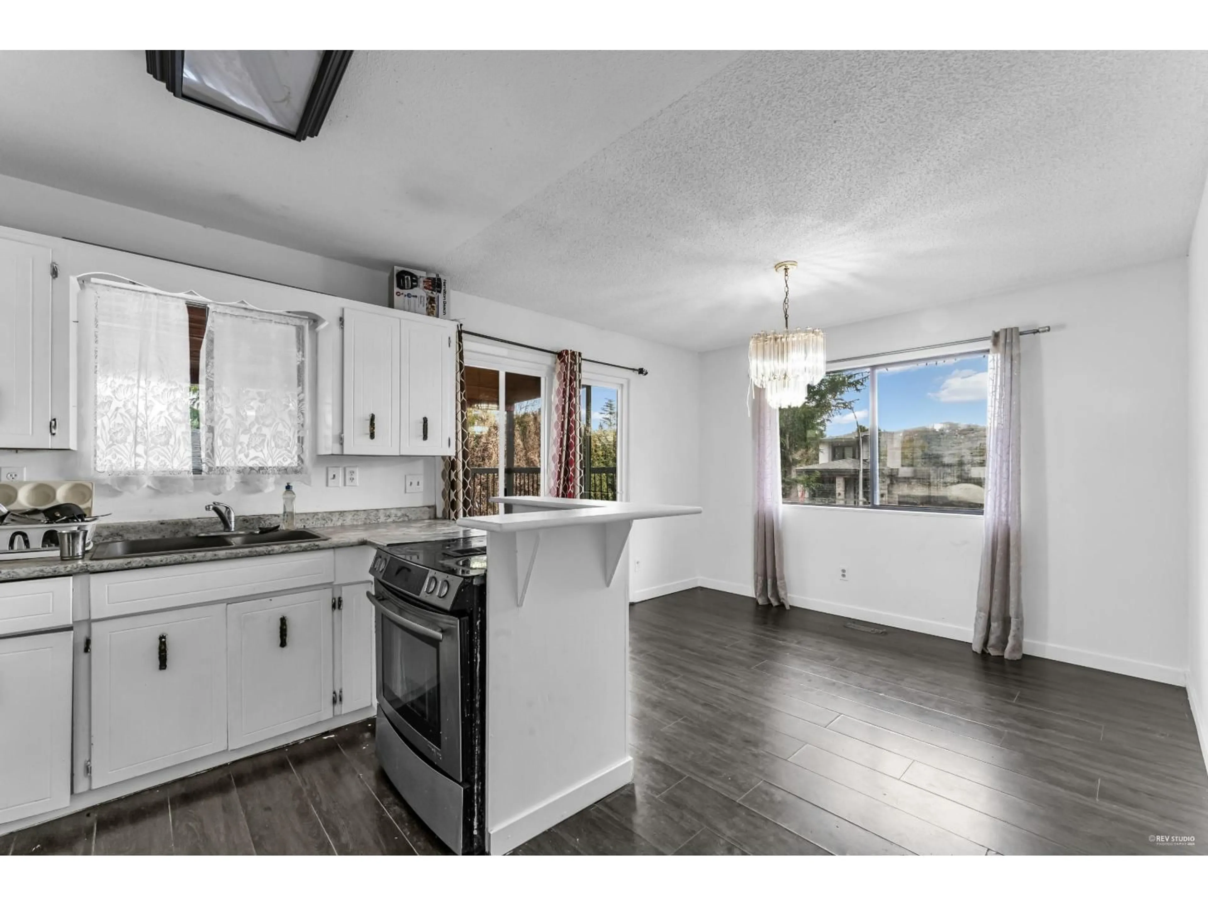 Open concept kitchen, unknown for 6735 133 STREET, Surrey British Columbia V3W7J5