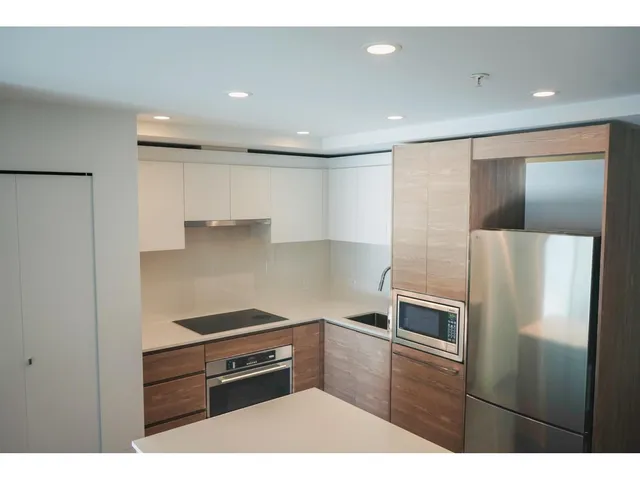 2710 - 13655 FRASER HIGHWAY, Surrey 3