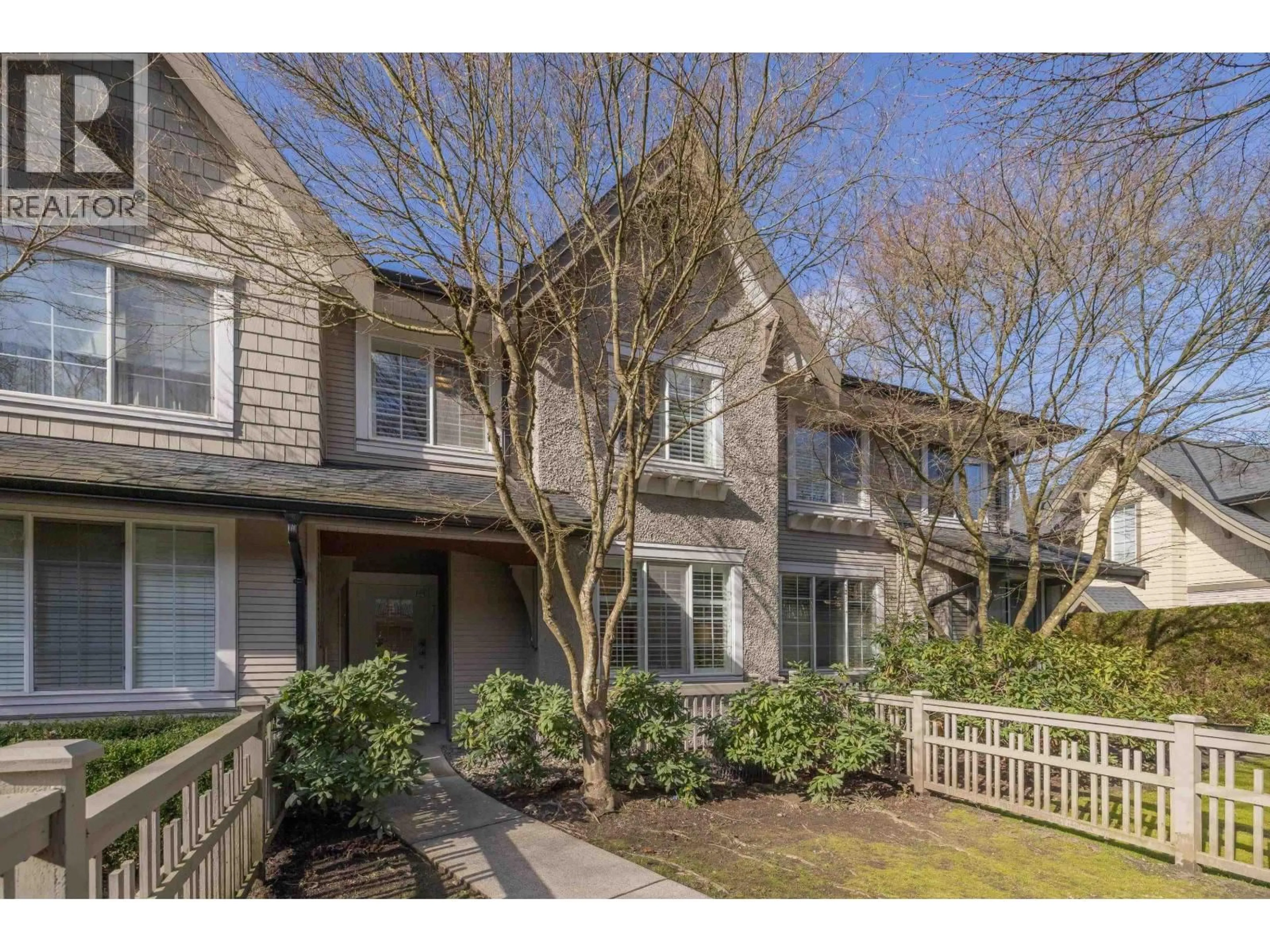 A pic from outside/outdoor area/front of a property/back of a property/a pic from drone, street for 76 - 8415 CUMBERLAND PLACE, Burnaby British Columbia V3N5C3