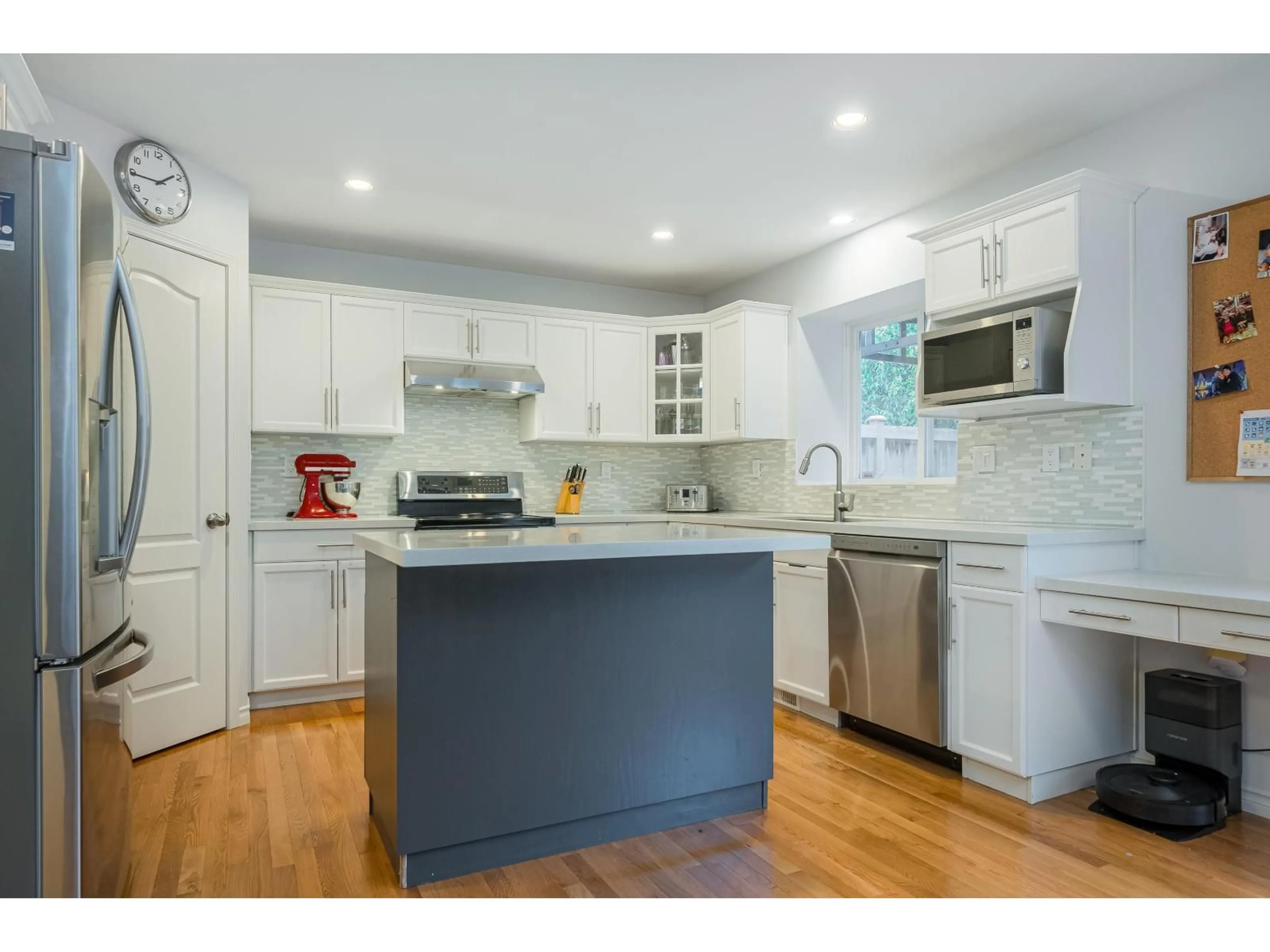 Open concept kitchen, unknown for 20265 94B AVENUE, Langley British Columbia V1M3Z4
