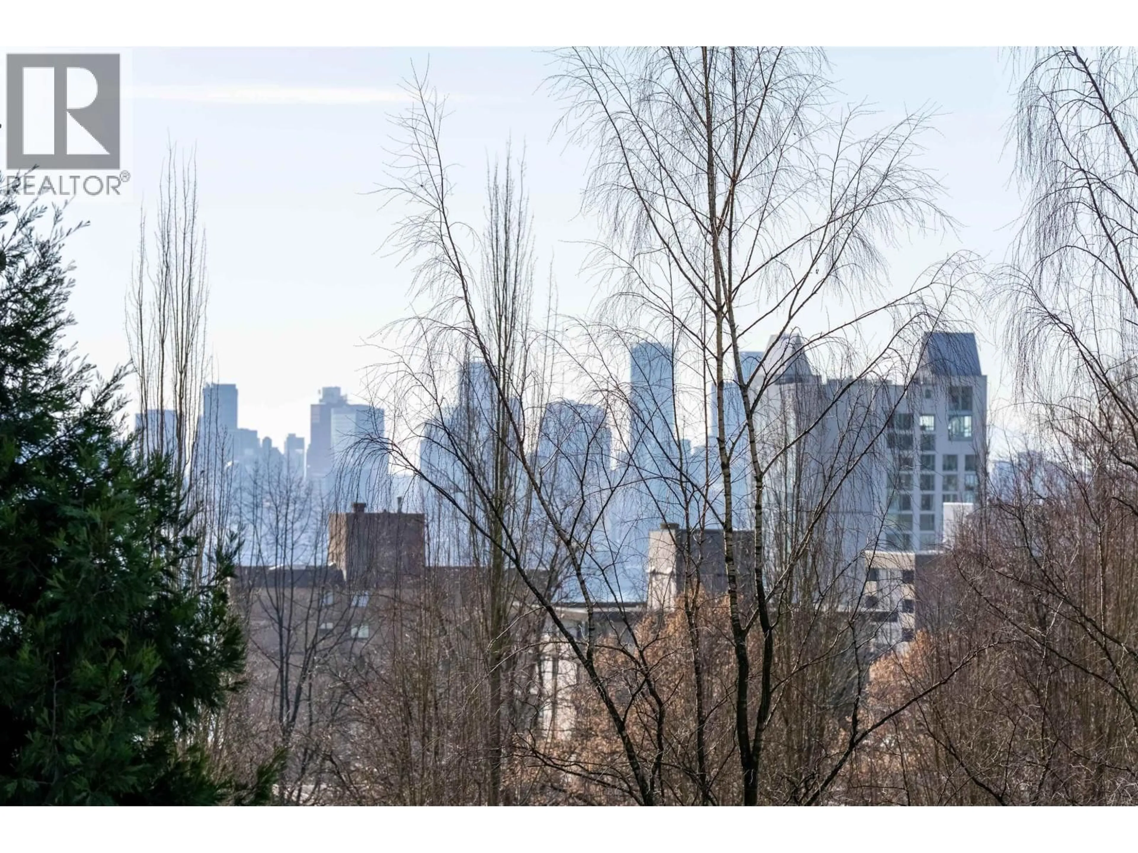 Blurry image for 202 - 108 8TH STREET, North Vancouver British Columbia V7L0H1