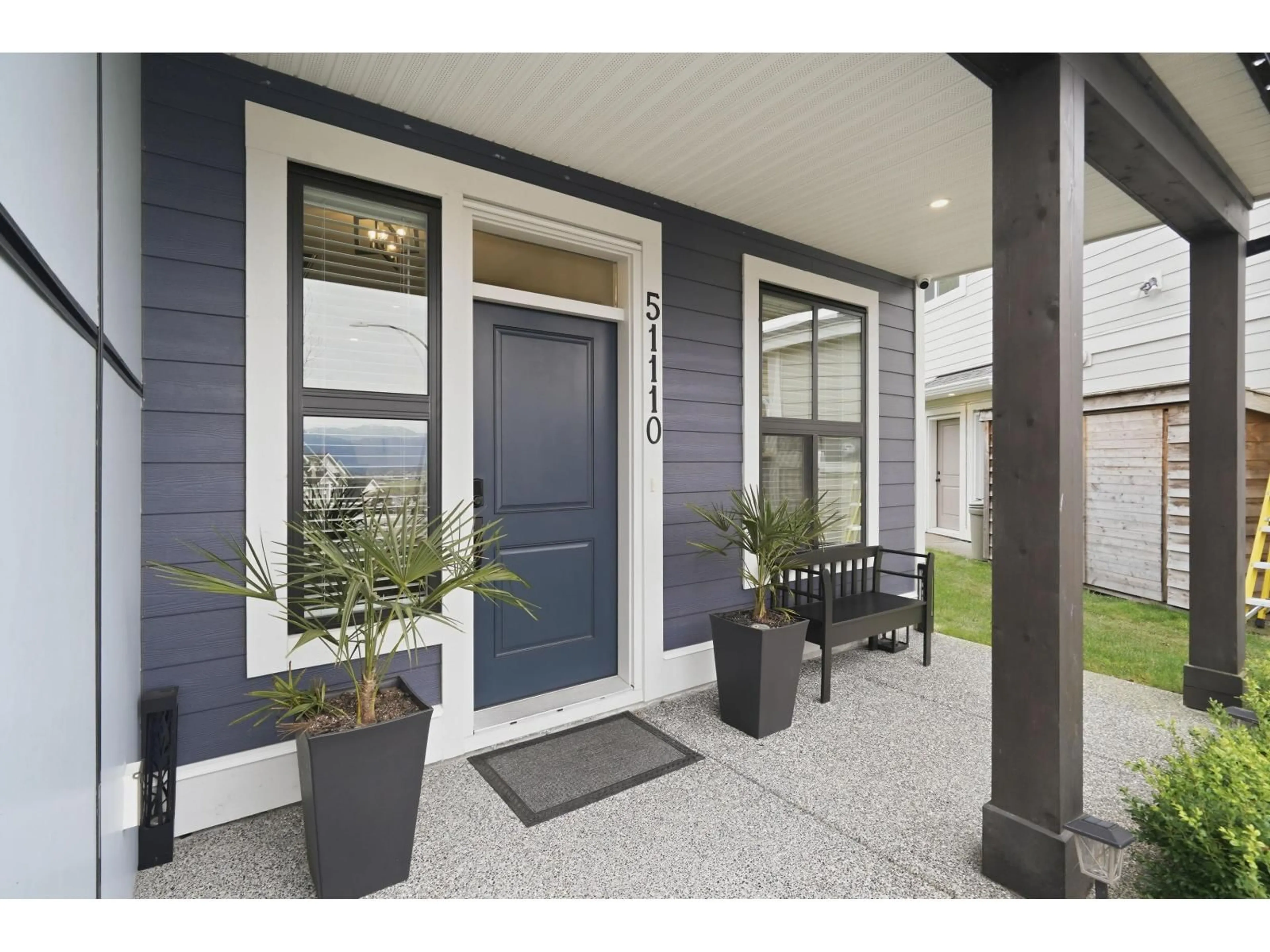 Indoor entryway for 51110 ZANDER PLACE, Chilliwack British Columbia V4Z0C1