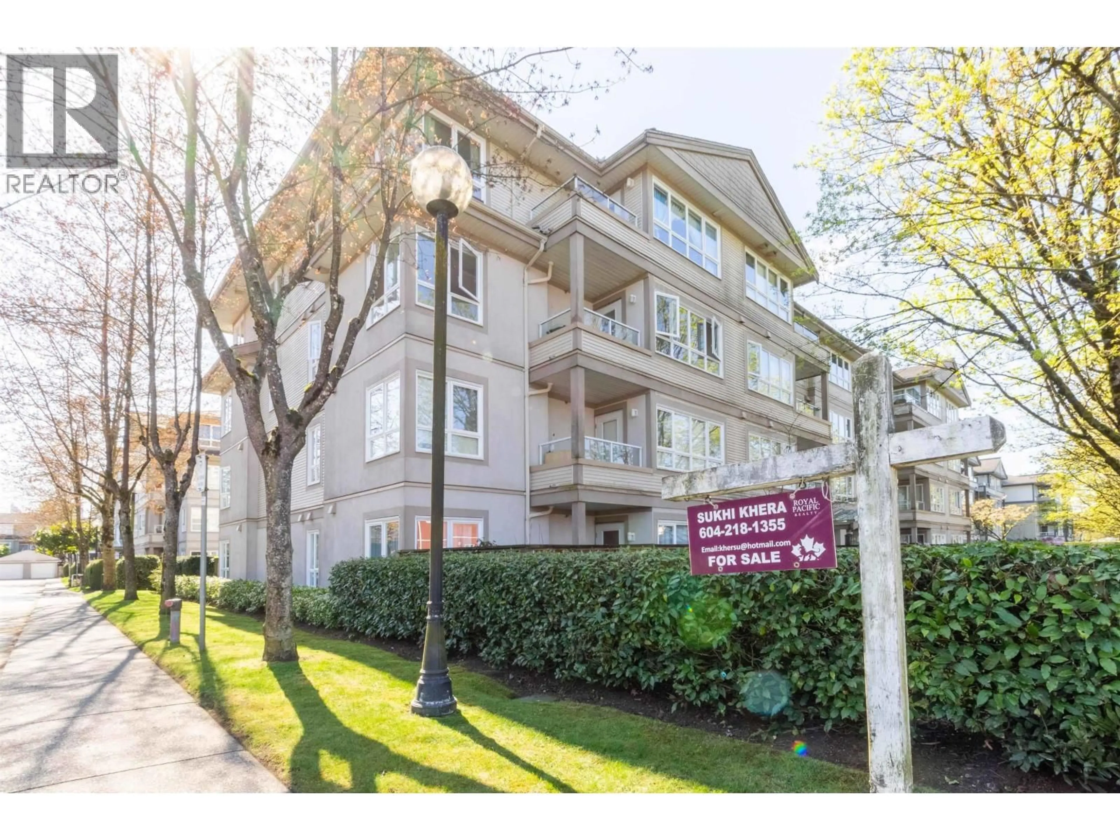 Unknown for 407 - 3480 YARDLEY AVENUE, Vancouver British Columbia V5R6B3