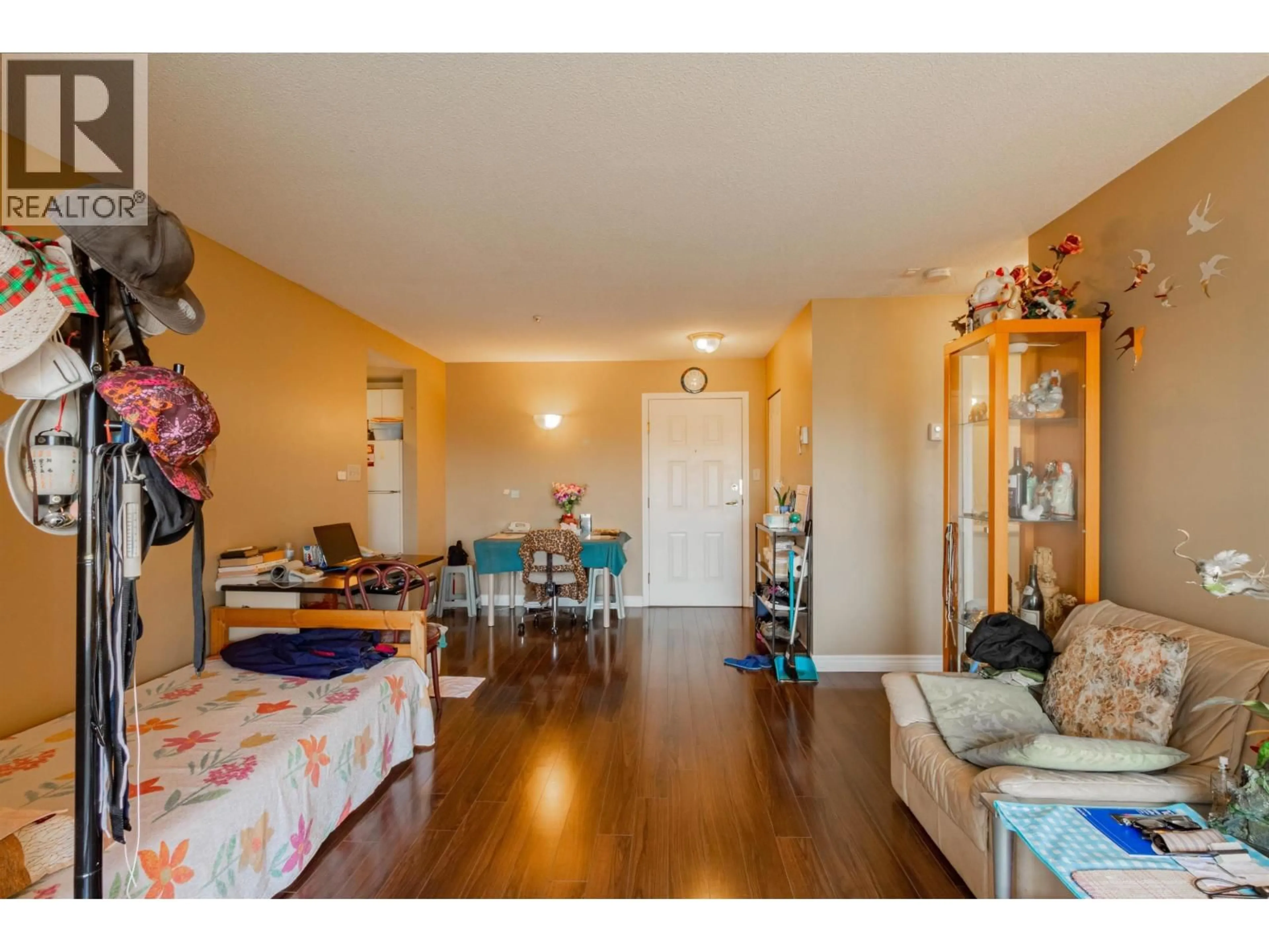 Unknown for 407 - 3480 YARDLEY AVENUE, Vancouver British Columbia V5R6B3