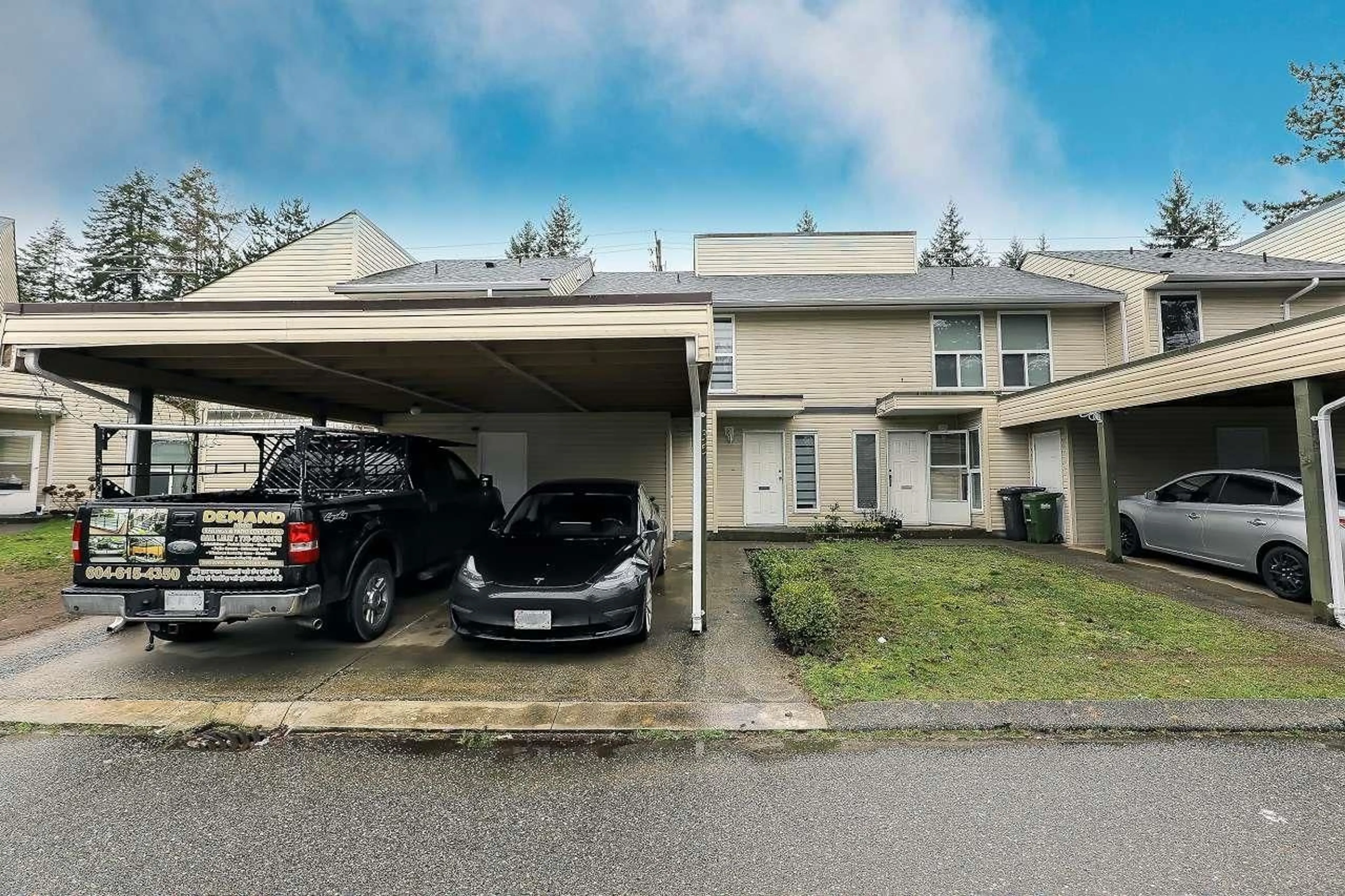 Unknown for 35 - 3030 TRETHEWEY STREET, Abbotsford British Columbia V2T4N2