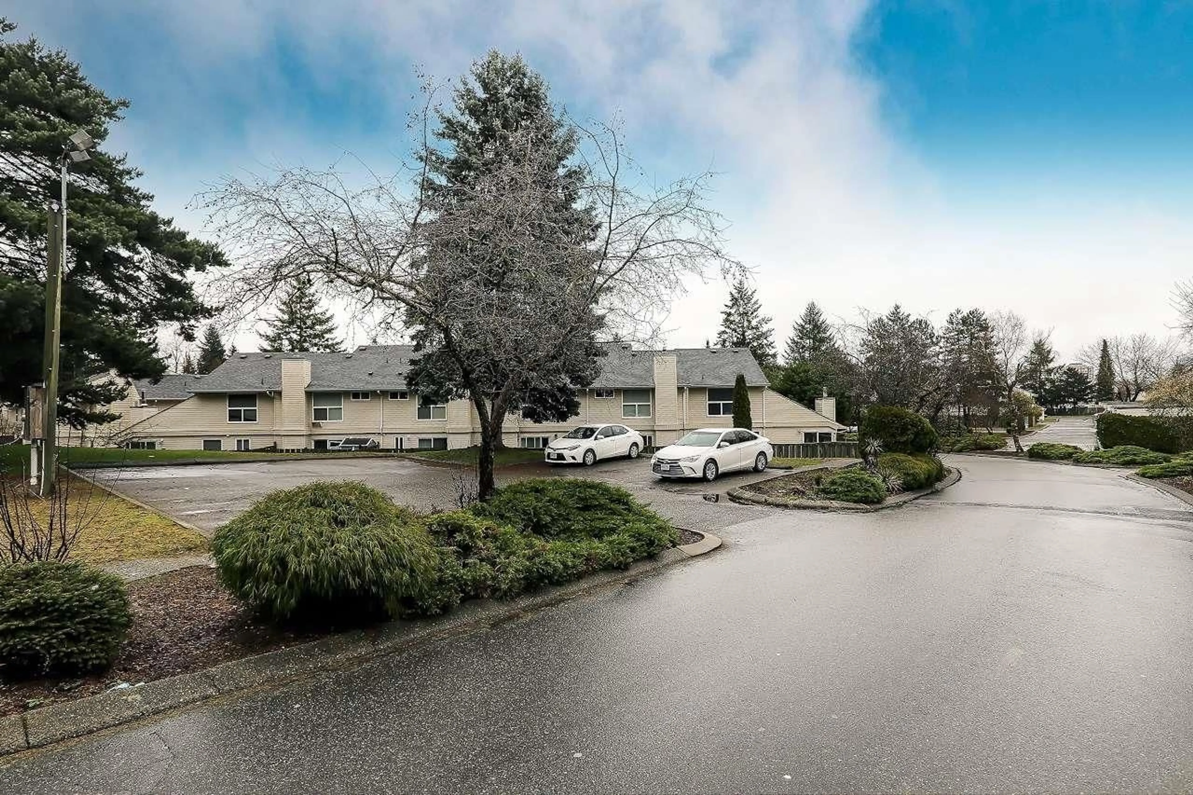 Patio, mountain view for 35 - 3030 TRETHEWEY STREET, Abbotsford British Columbia V2T4N2