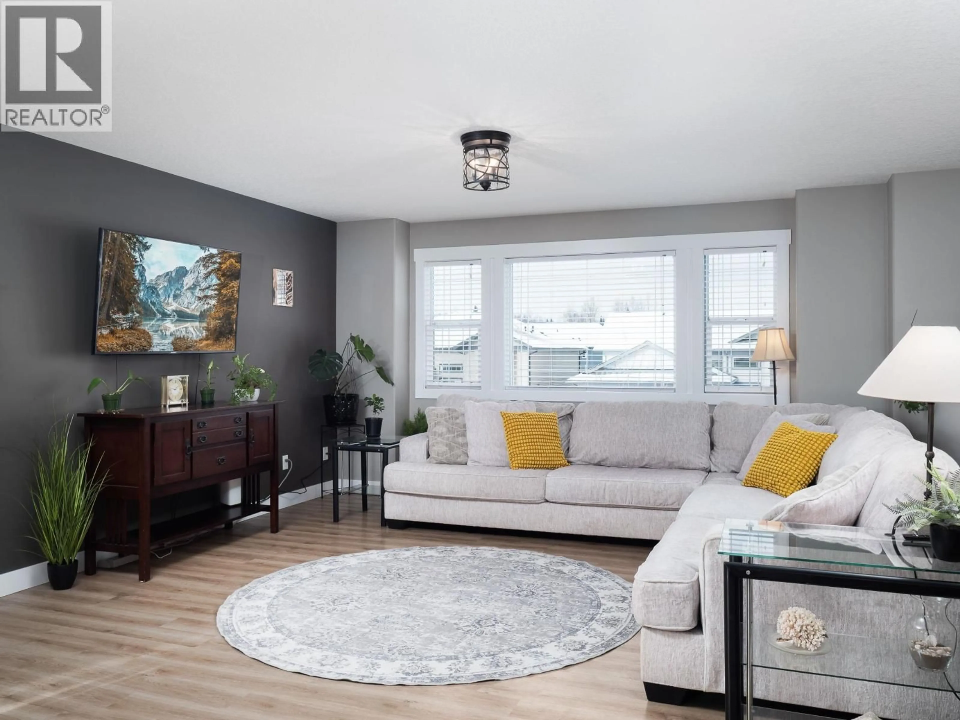 Living room with furniture, unknown for 5439 WOODVALLEY DRIVE, Prince George British Columbia V2K5A6