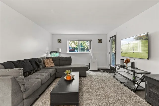 111 - 7694 EVANS ROAD, Sardis 5
