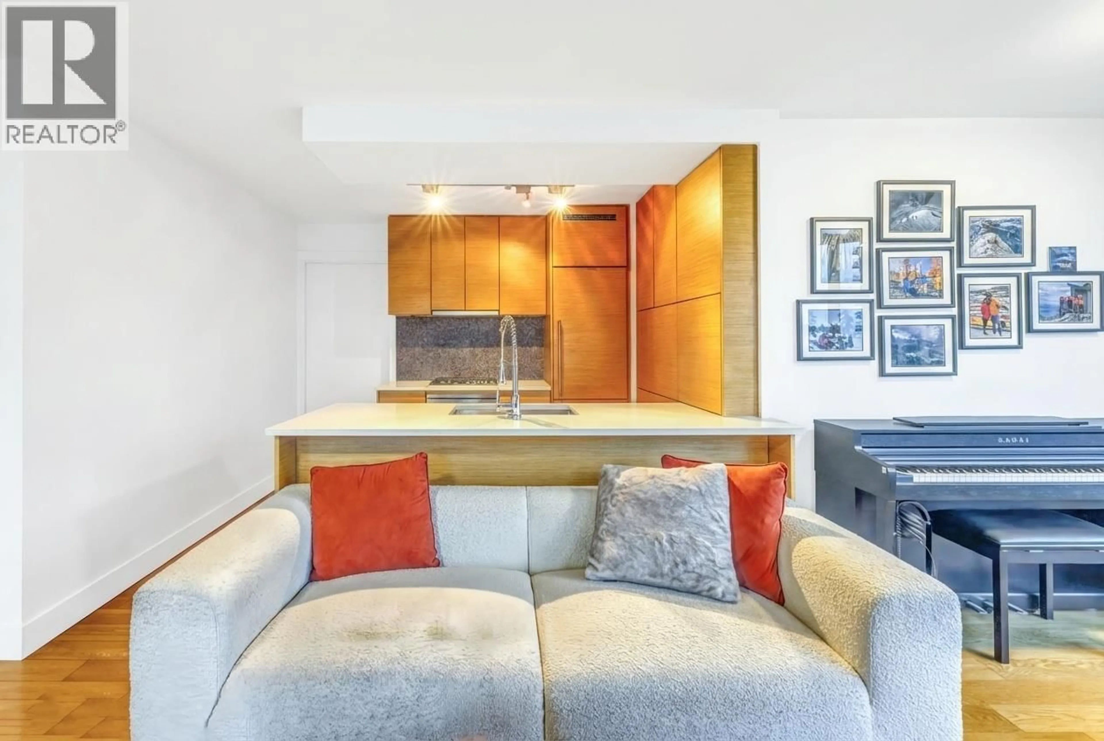 Unknown for 1901 - 565 SMITHE STREET, Vancouver British Columbia V6B0E4